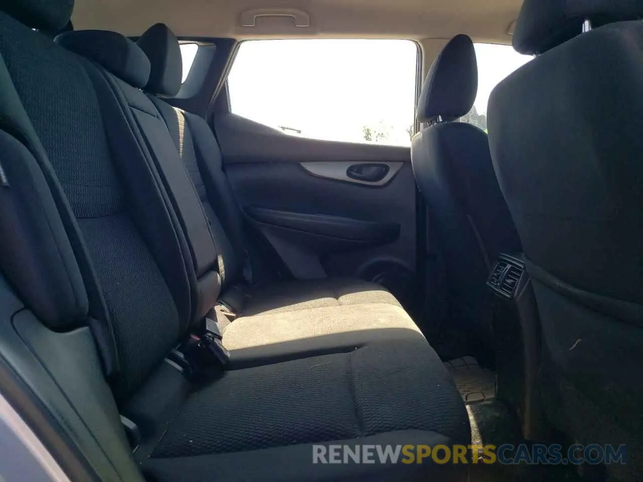 11 Photograph of a damaged car JN1BJ1AW2NW680117 NISSAN ROGUE 2022