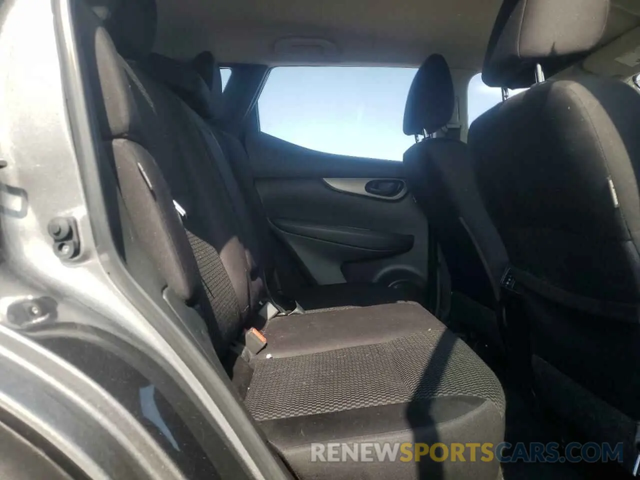 11 Photograph of a damaged car JN1BJ1AW5NW470739 NISSAN ROGUE 2022