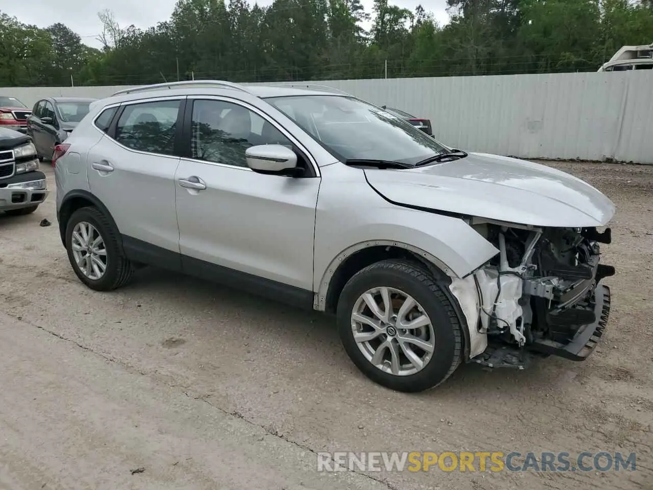 4 Photograph of a damaged car JN1BJ1BV3NW583238 NISSAN ROGUE 2022