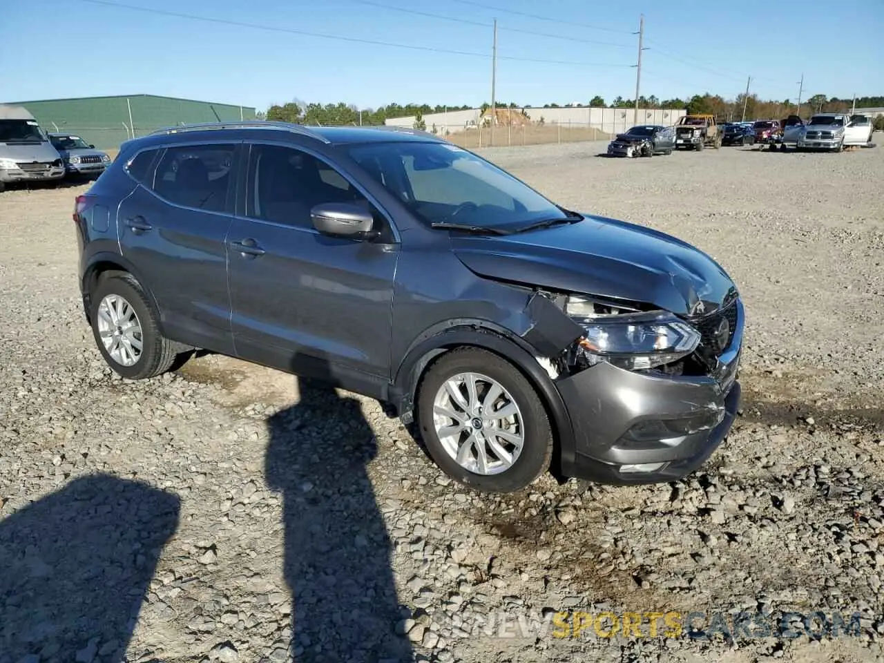 4 Photograph of a damaged car JN1BJ1BV7NW341195 NISSAN ROGUE 2022