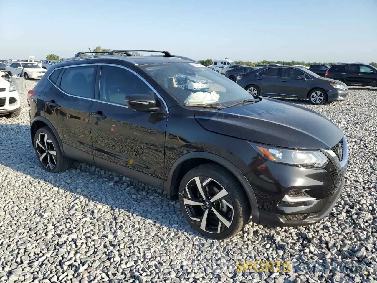4 Photograph of a damaged car JN1BJ1CV4NW351780 NISSAN ROGUE 2022