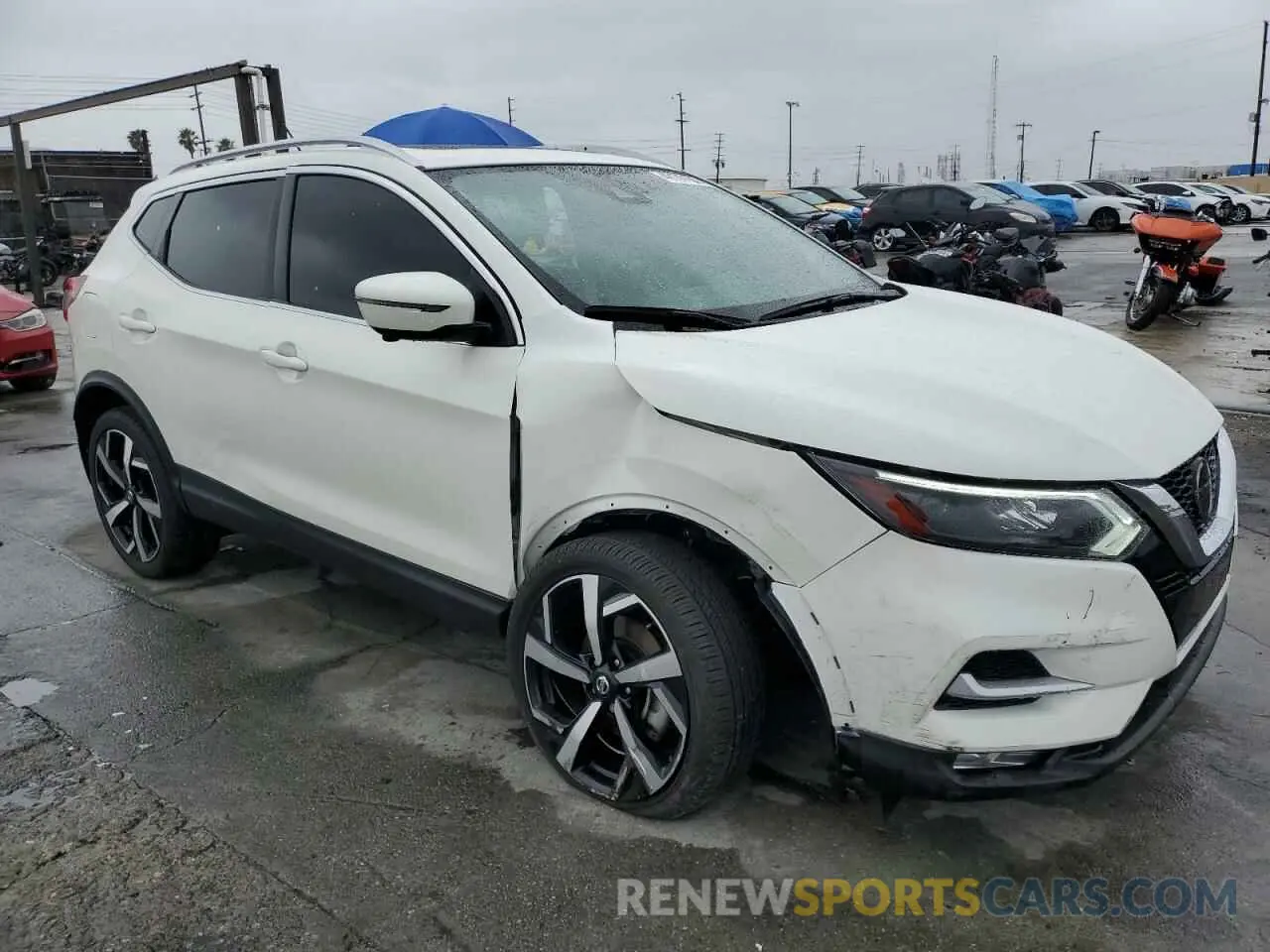 4 Photograph of a damaged car JN1BJ1CV6NW352302 NISSAN ROGUE 2022