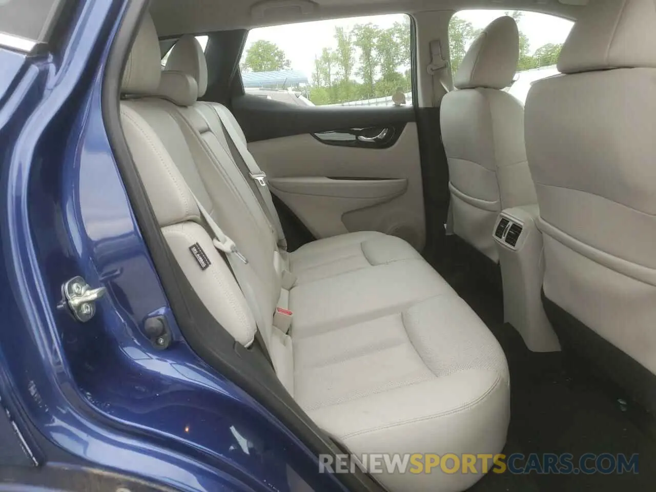 11 Photograph of a damaged car JN1BJ1CV8NW347604 NISSAN ROGUE 2022