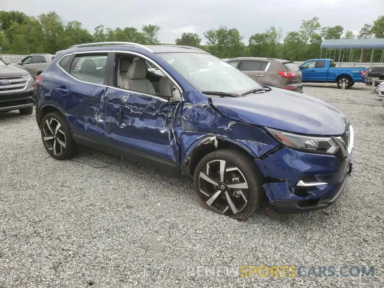 4 Photograph of a damaged car JN1BJ1CV8NW347604 NISSAN ROGUE 2022