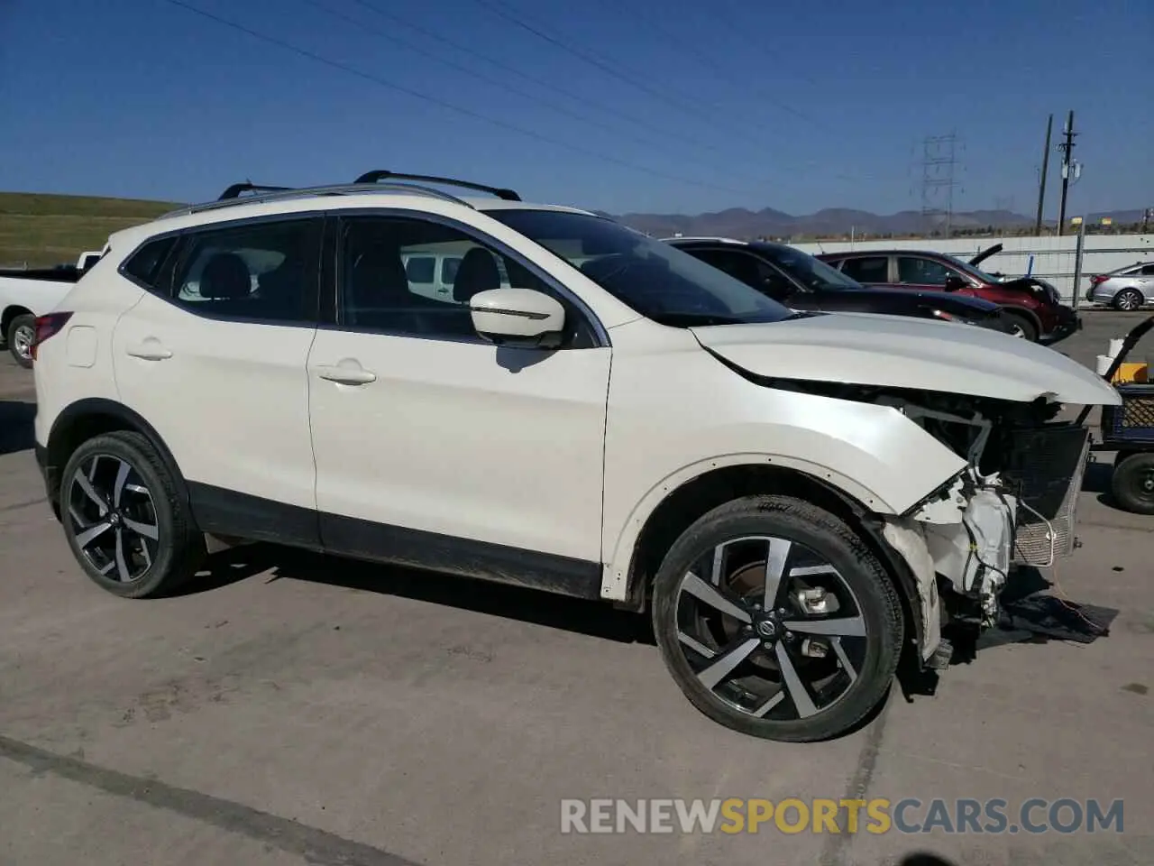 4 Photograph of a damaged car JN1BJ1CW5NW497792 NISSAN ROGUE 2022