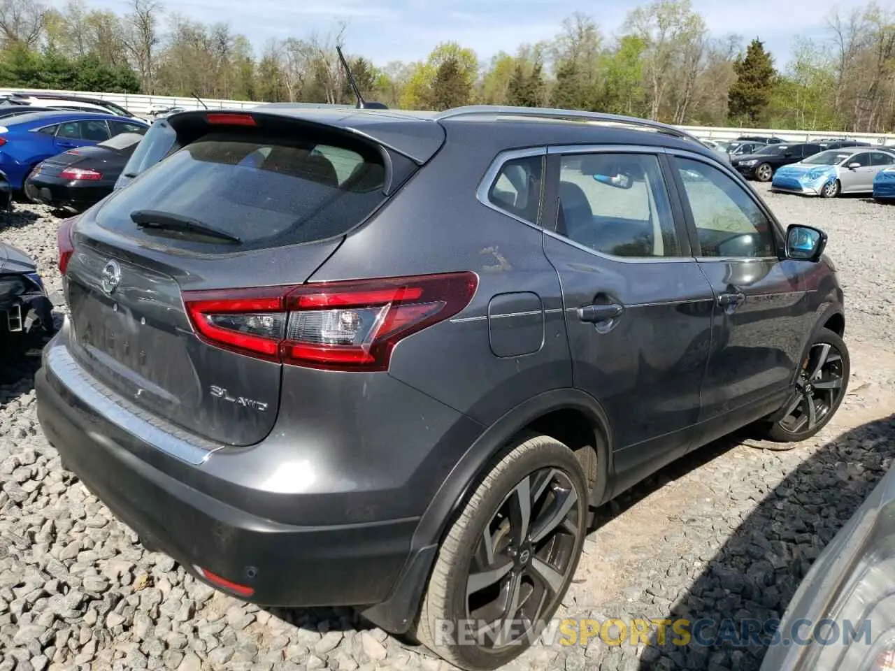 4 Photograph of a damaged car JN1BJ1CW7NW484364 NISSAN ROGUE 2022