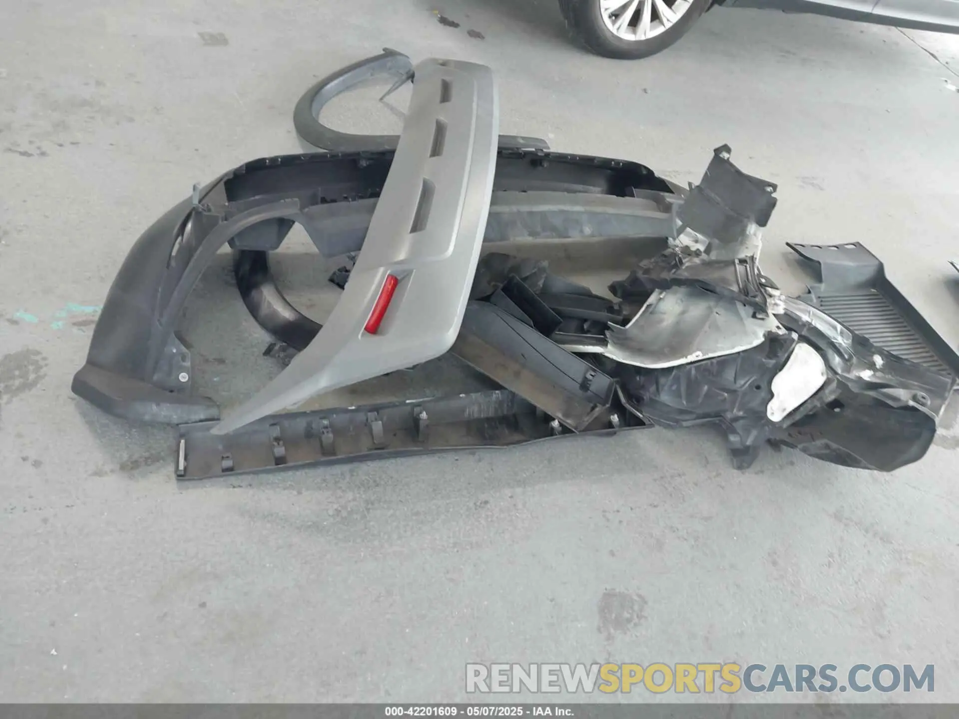 12 Photograph of a damaged car JN8BT3BA6NW042902 NISSAN ROGUE 2022