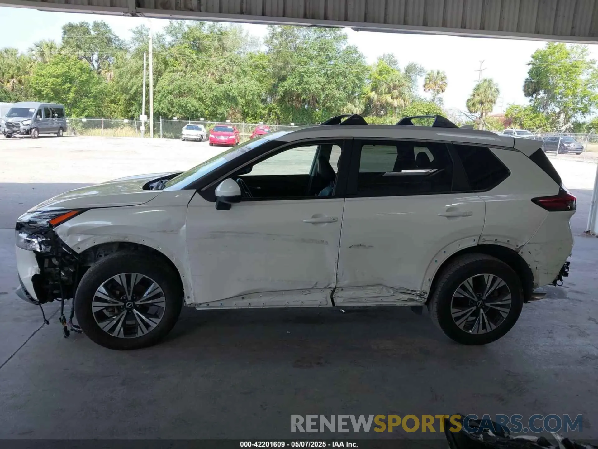 15 Photograph of a damaged car JN8BT3BA6NW042902 NISSAN ROGUE 2022