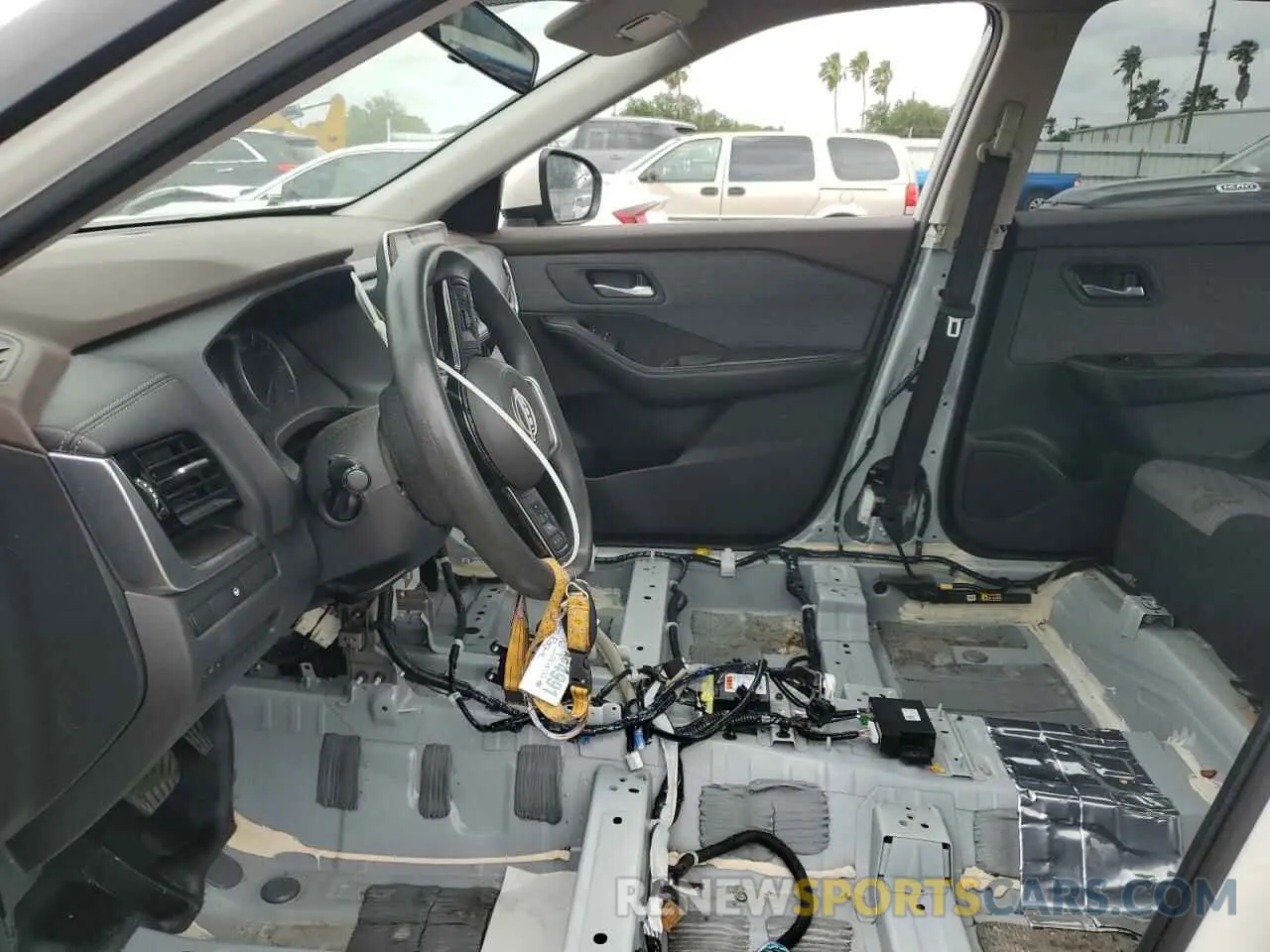 7 Photograph of a damaged car JN8BT3BA7NW043928 NISSAN ROGUE 2022