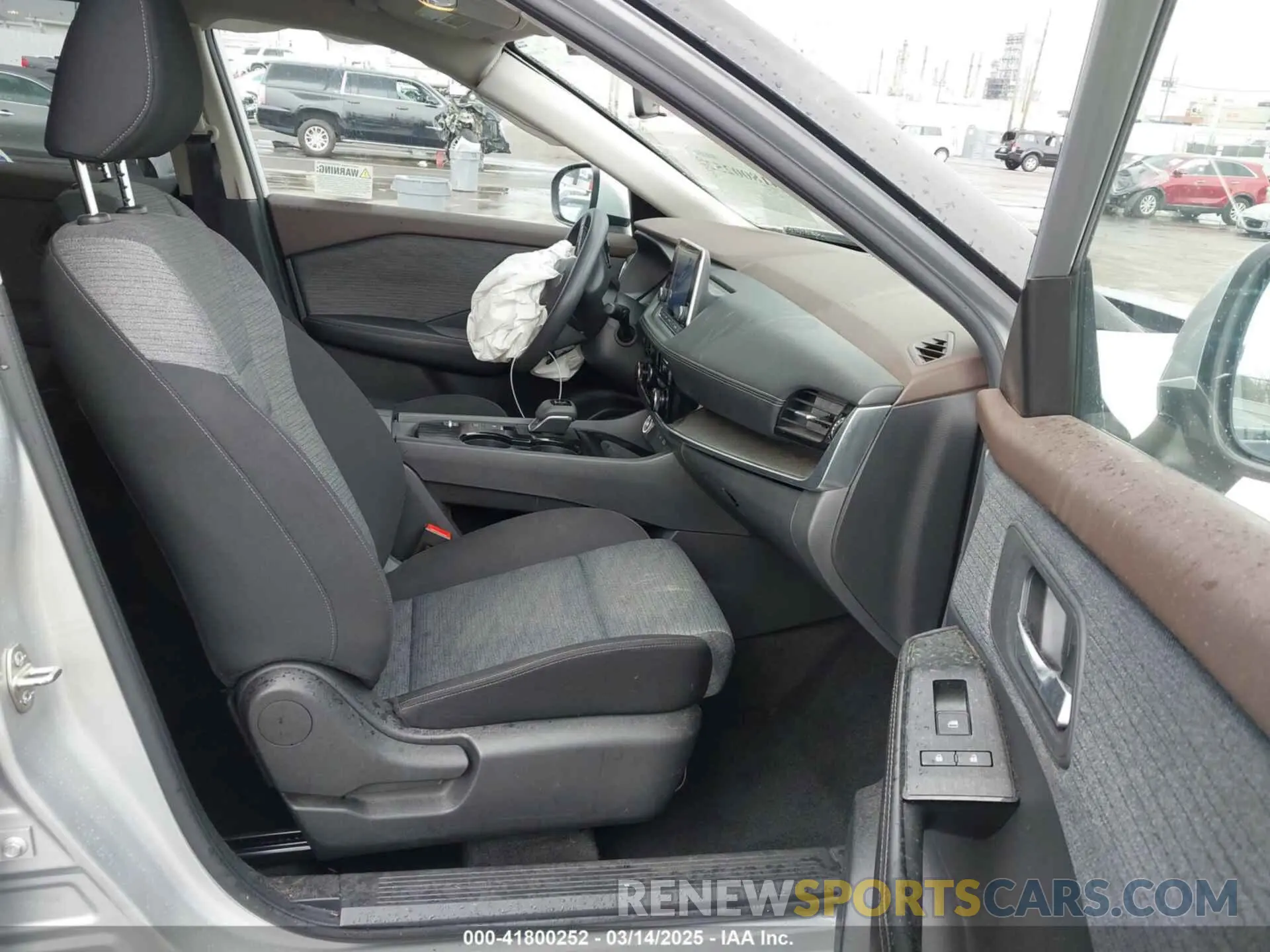 5 Photograph of a damaged car JN8BT3BAXNW043261 NISSAN ROGUE 2022