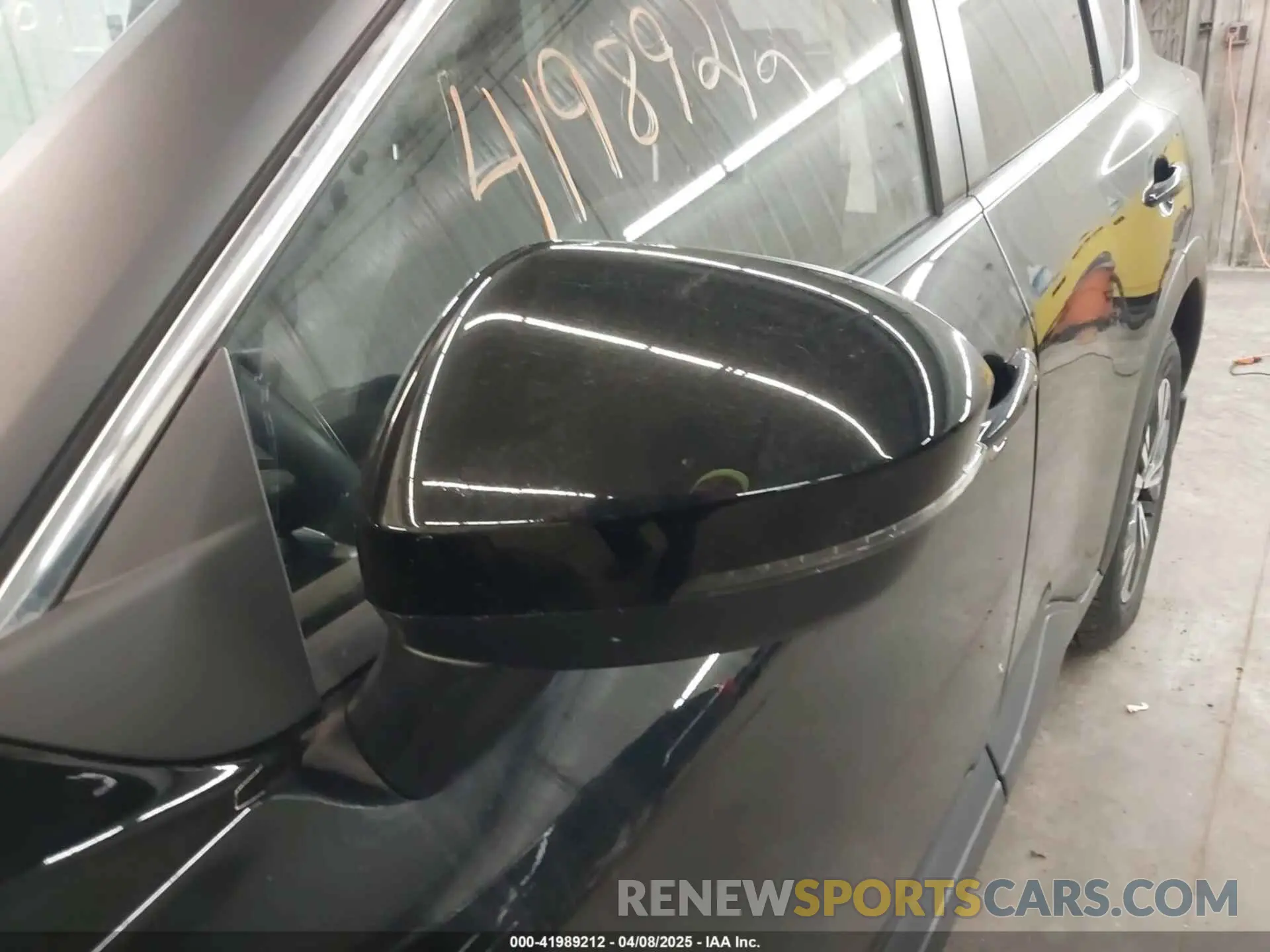 12 Photograph of a damaged car JN8BT3BB4NW333424 NISSAN ROGUE 2022