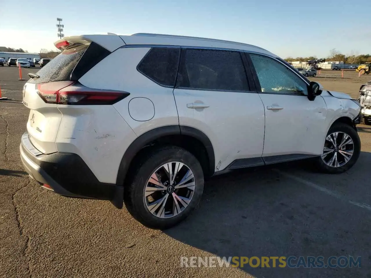 3 Photograph of a damaged car JN8BT3BB4NW333844 NISSAN ROGUE 2022