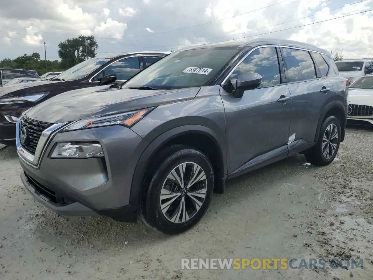1 Photograph of a damaged car JN8BT3BB4NW335769 NISSAN ROGUE 2022