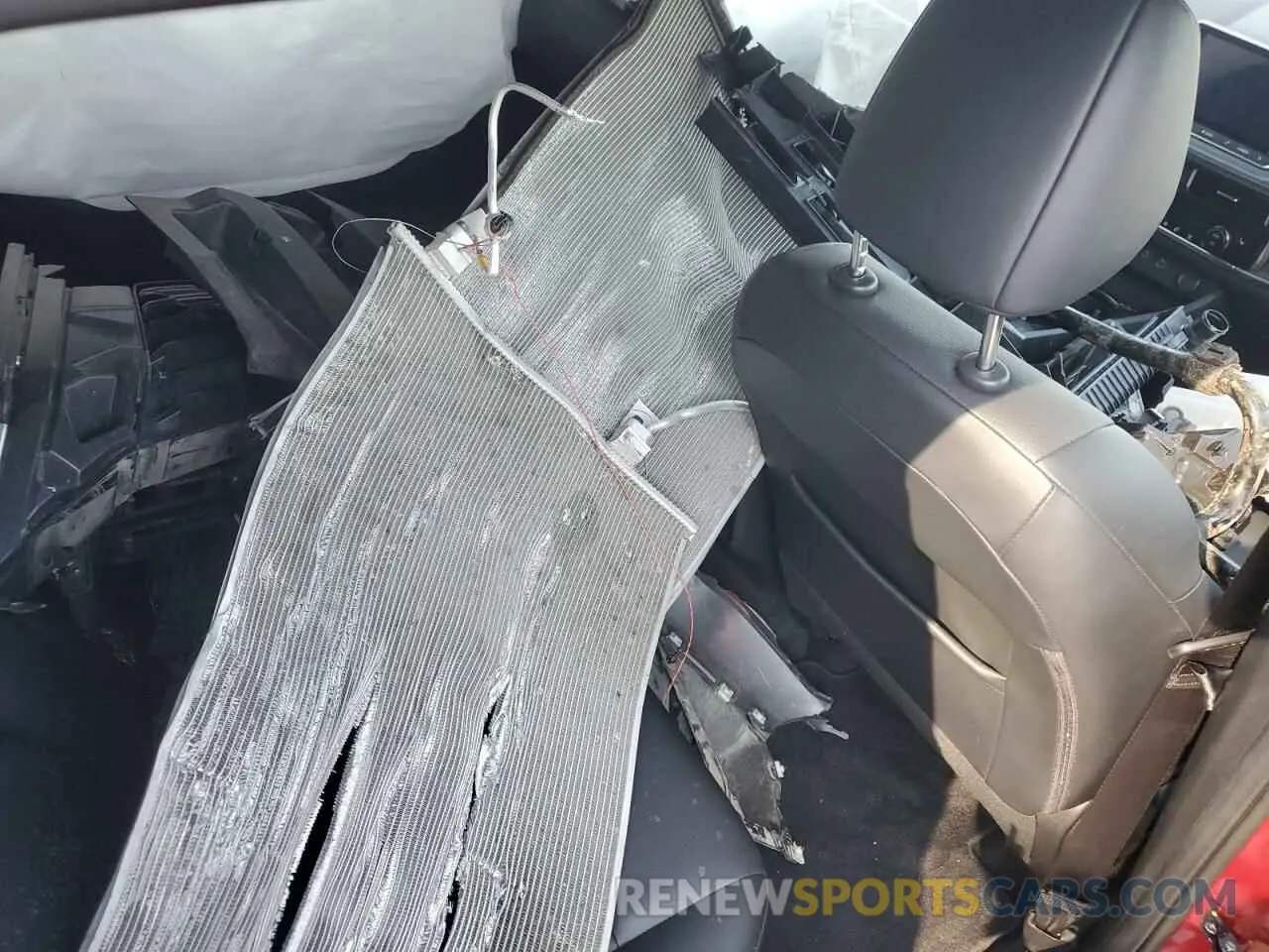 13 Photograph of a damaged car JN8BT3BB4NW335819 NISSAN ROGUE 2022