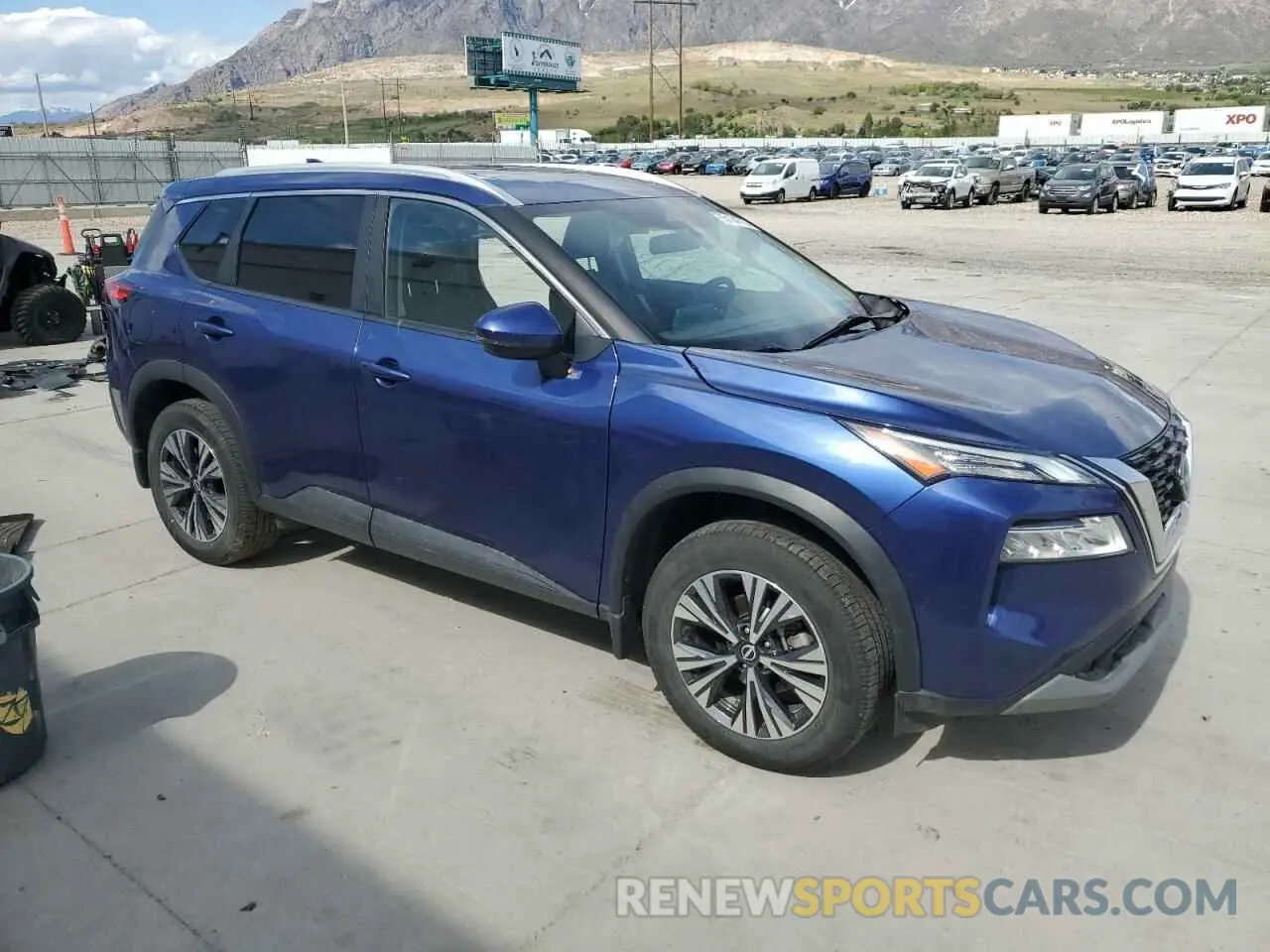 4 Photograph of a damaged car JN8BT3BB5NW338552 NISSAN ROGUE 2022