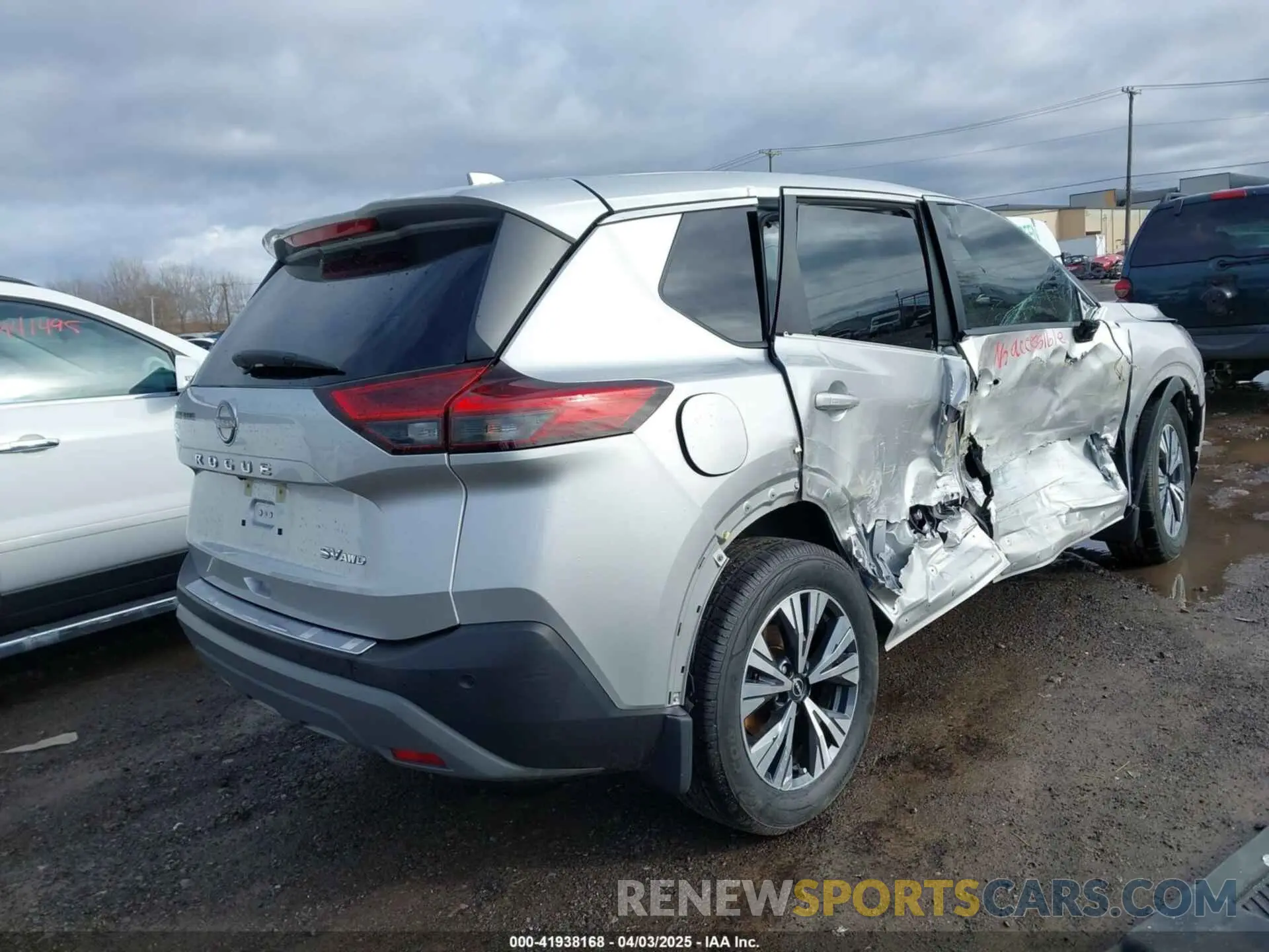 4 Photograph of a damaged car JN8BT3BB7NW333756 NISSAN ROGUE 2022