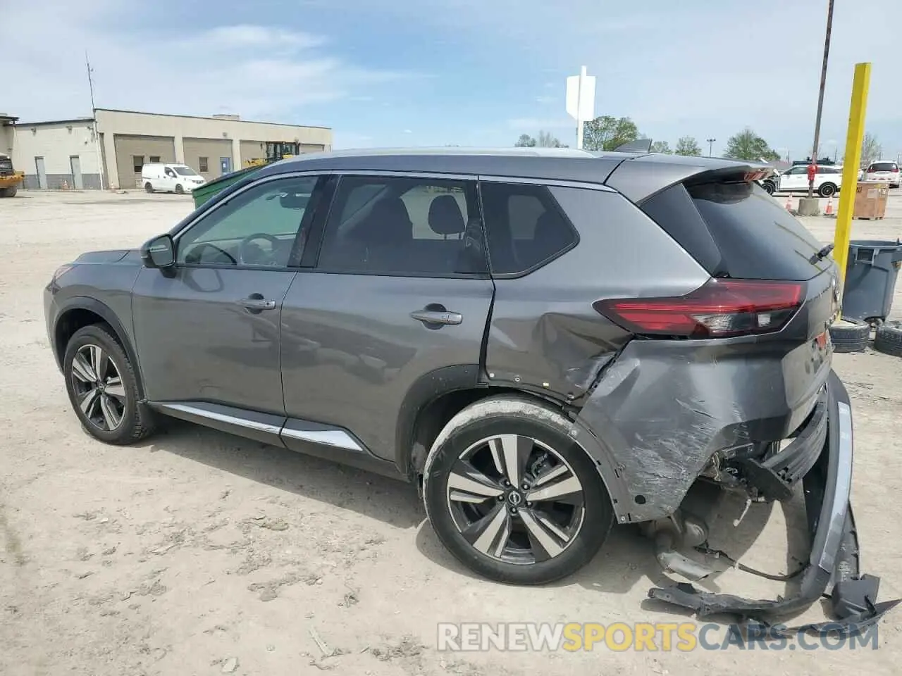 2 Photograph of a damaged car JN8BT3CB4NW332613 NISSAN ROGUE 2022