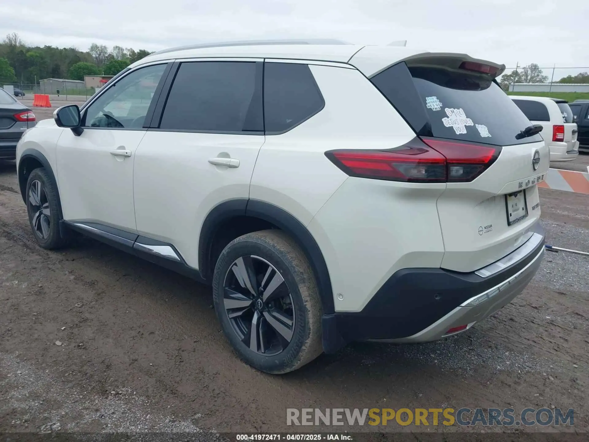 3 Photograph of a damaged car JN8BT3DC3NW118977 NISSAN ROGUE 2022
