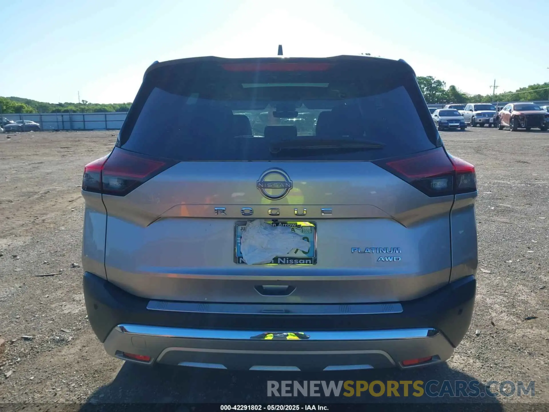 17 Photograph of a damaged car JN8BT3DD7NW275131 NISSAN ROGUE 2022