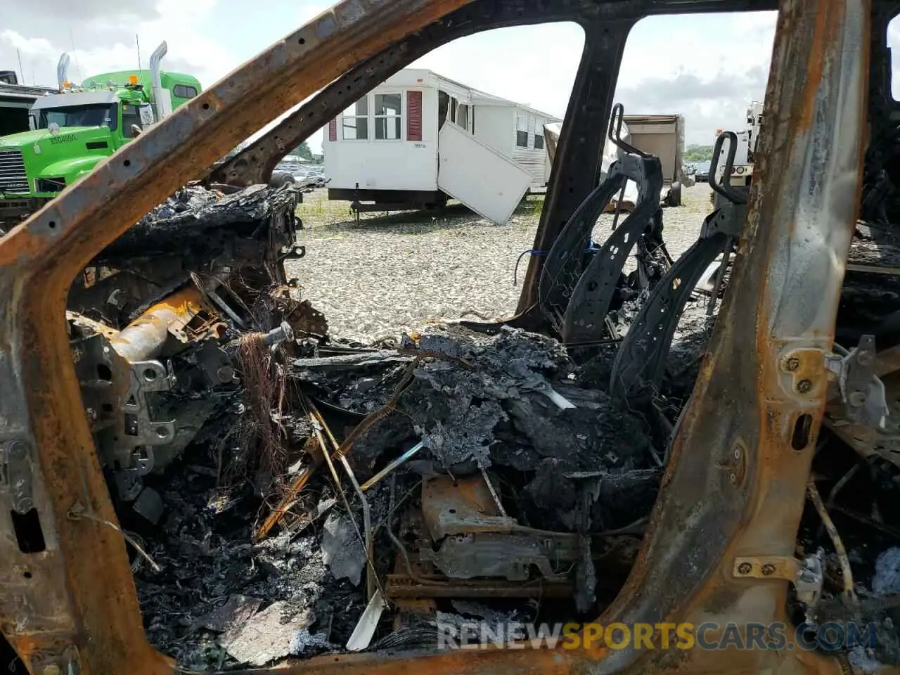 7 Photograph of a damaged car 5N1AT3AAXPC687660 NISSAN ROGUE 2023
