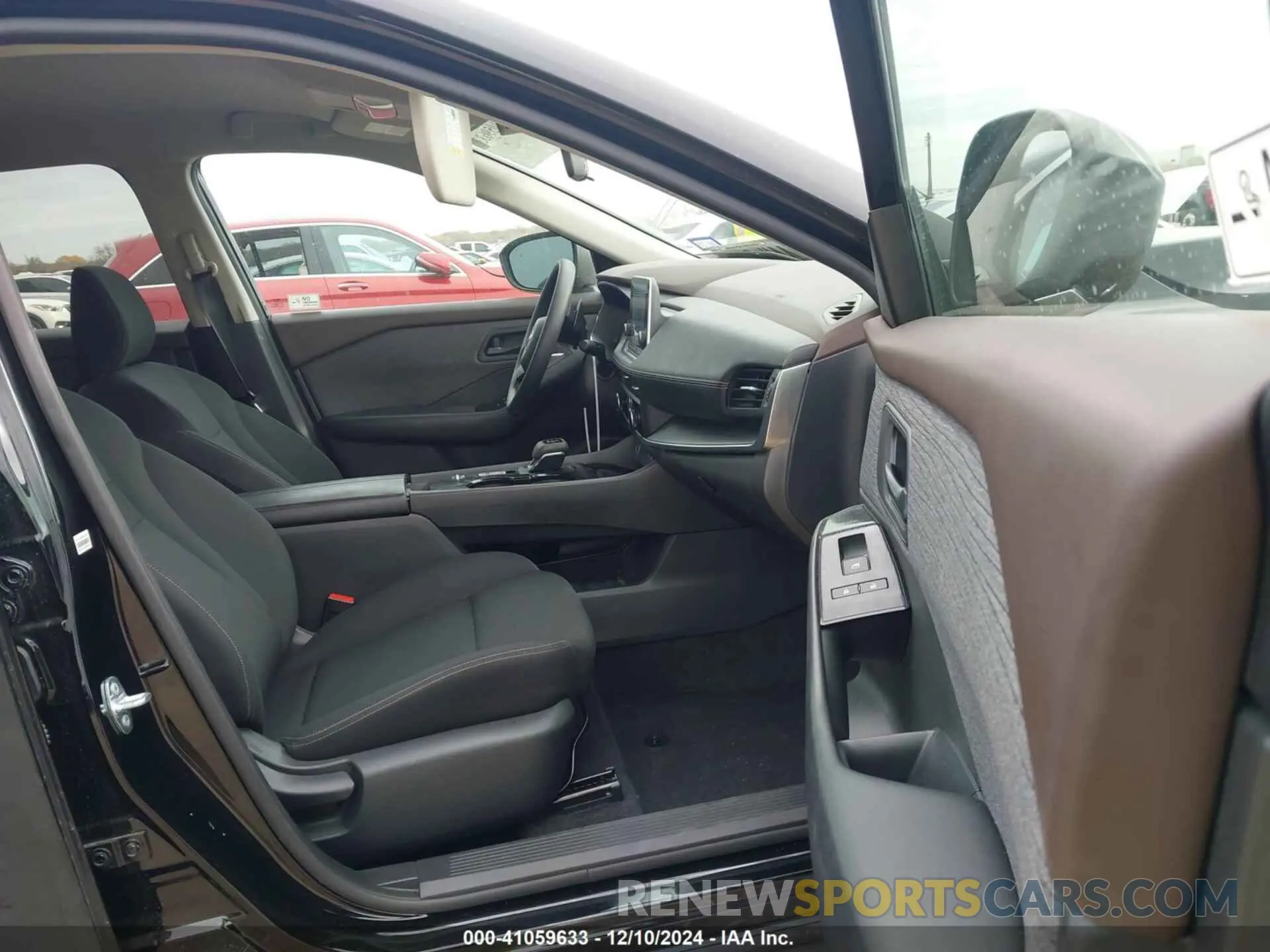 5 Photograph of a damaged car 5N1BT3AA0PC830829 NISSAN ROGUE 2023