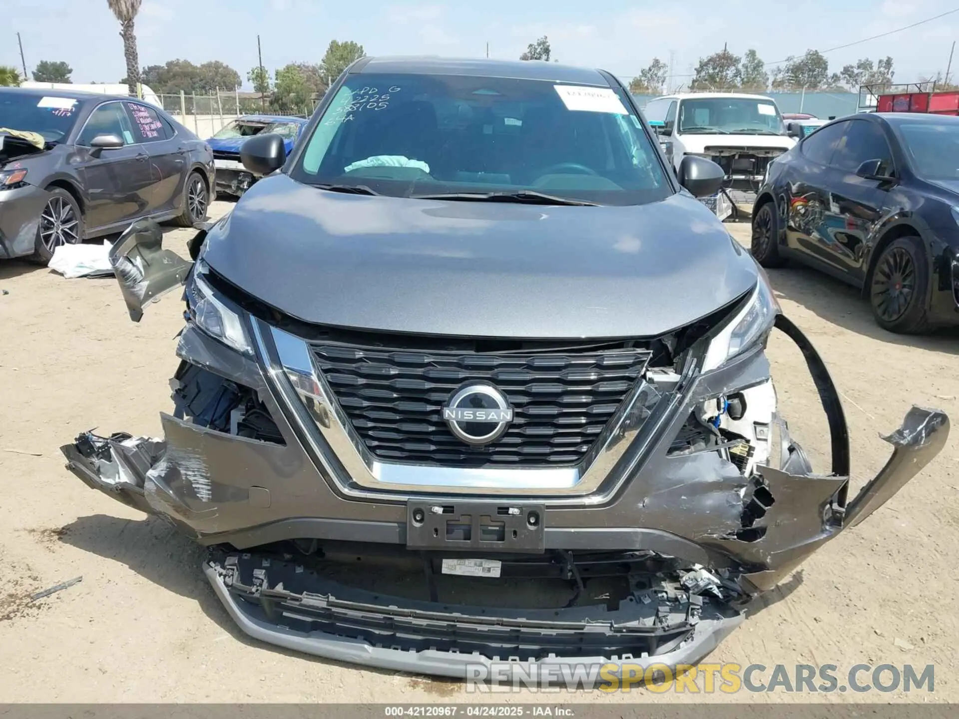 12 Photograph of a damaged car 5N1BT3AA0PC883028 NISSAN ROGUE 2023