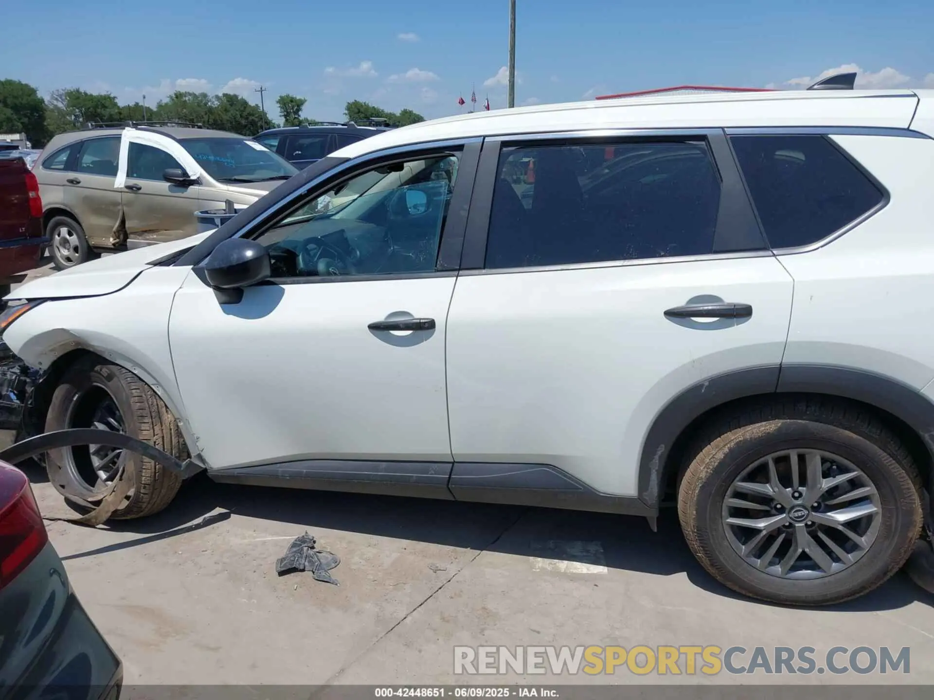 15 Photograph of a damaged car 5N1BT3AA0PC906114 NISSAN ROGUE 2023