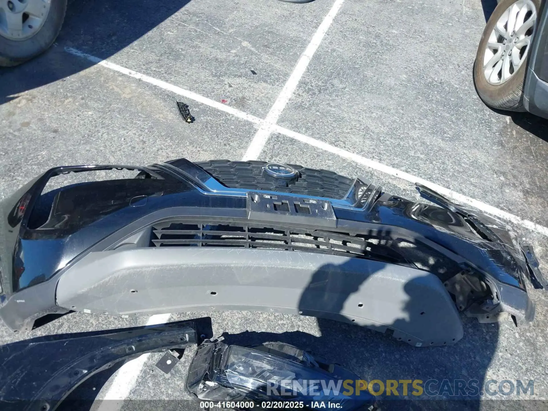 18 Photograph of a damaged car 5N1BT3AA0PC916366 NISSAN ROGUE 2023
