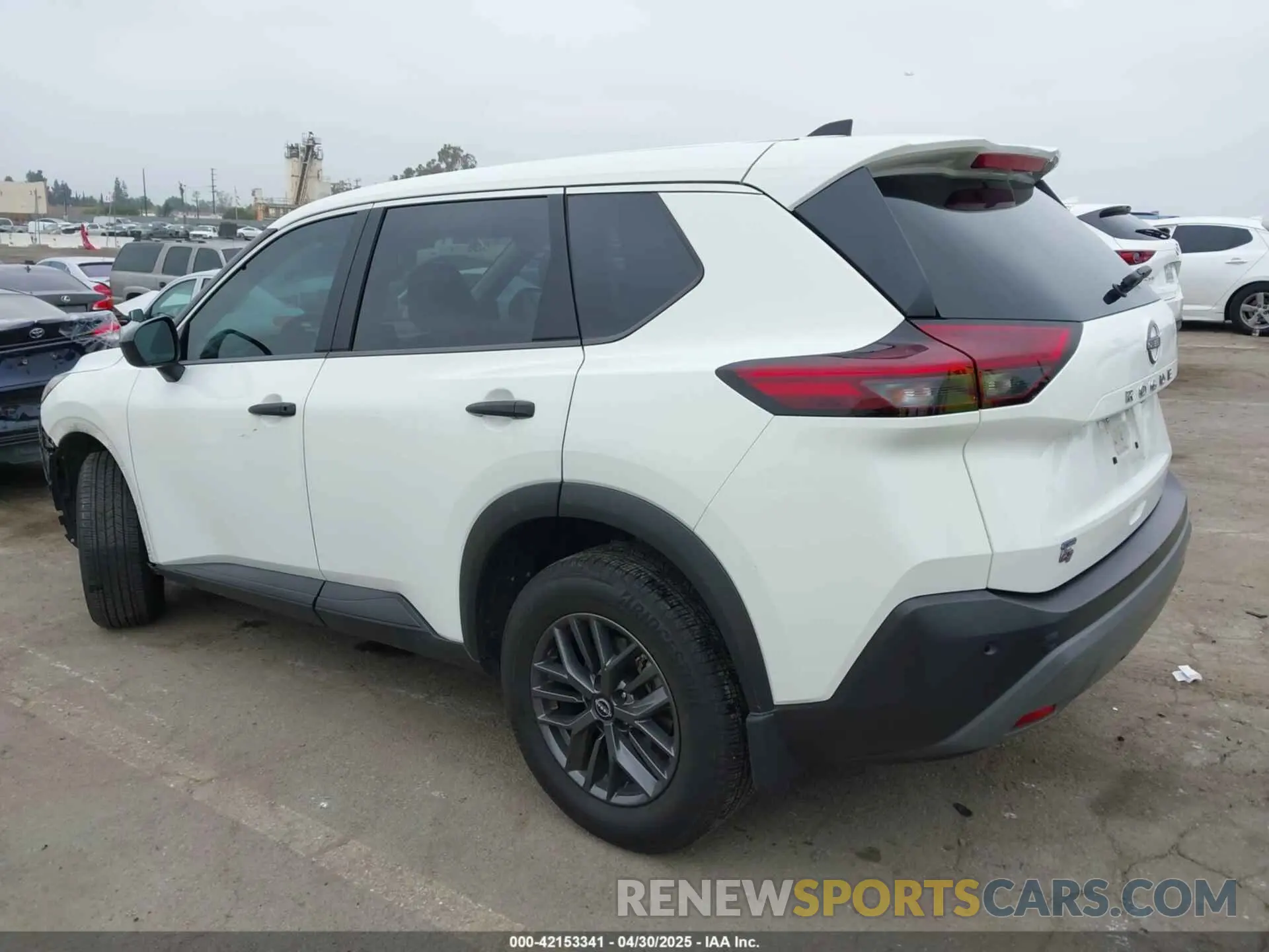 3 Photograph of a damaged car 5N1BT3AA1PC882132 NISSAN ROGUE 2023