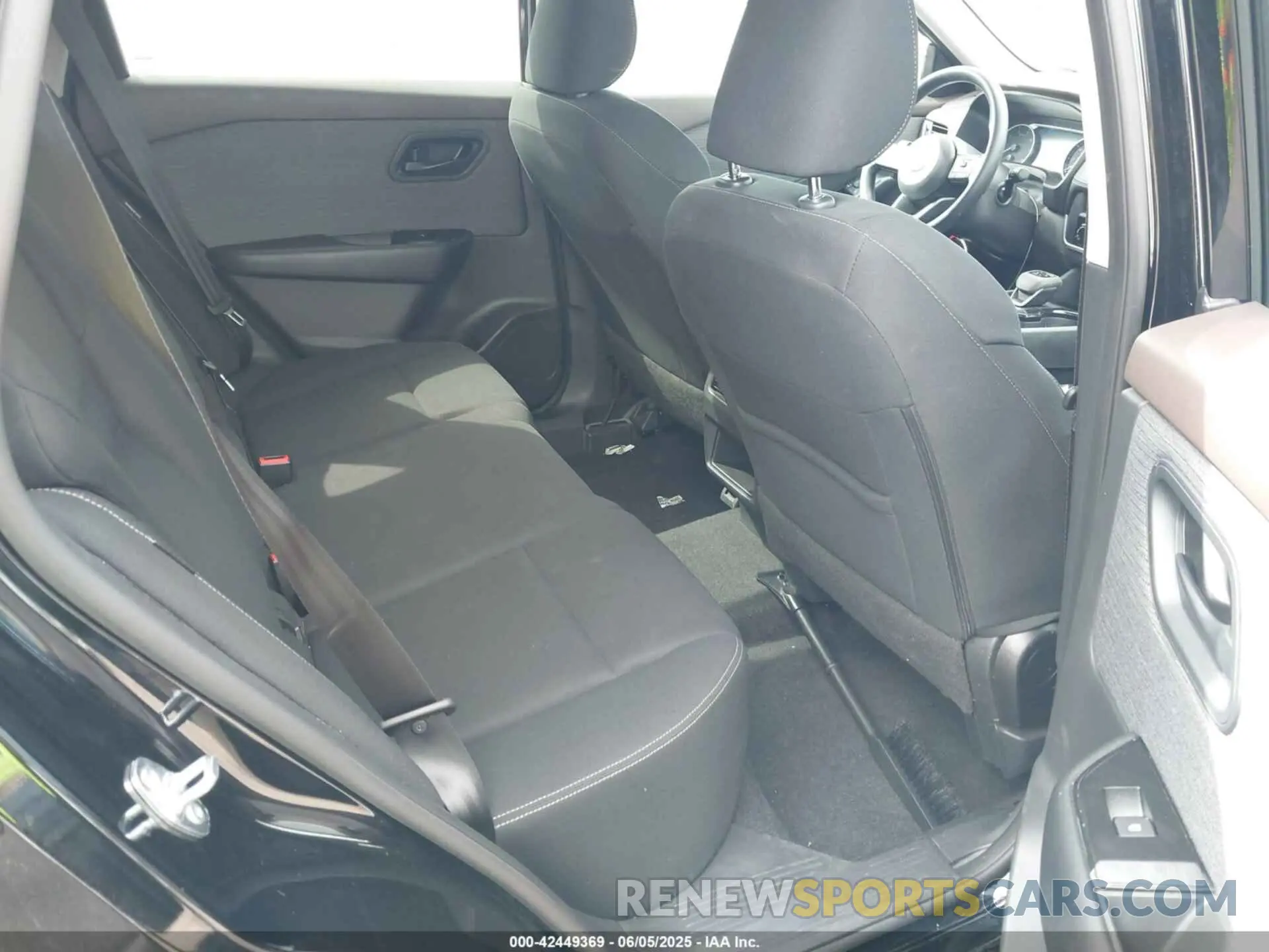 8 Photograph of a damaged car 5N1BT3AA1PC899142 NISSAN ROGUE 2023