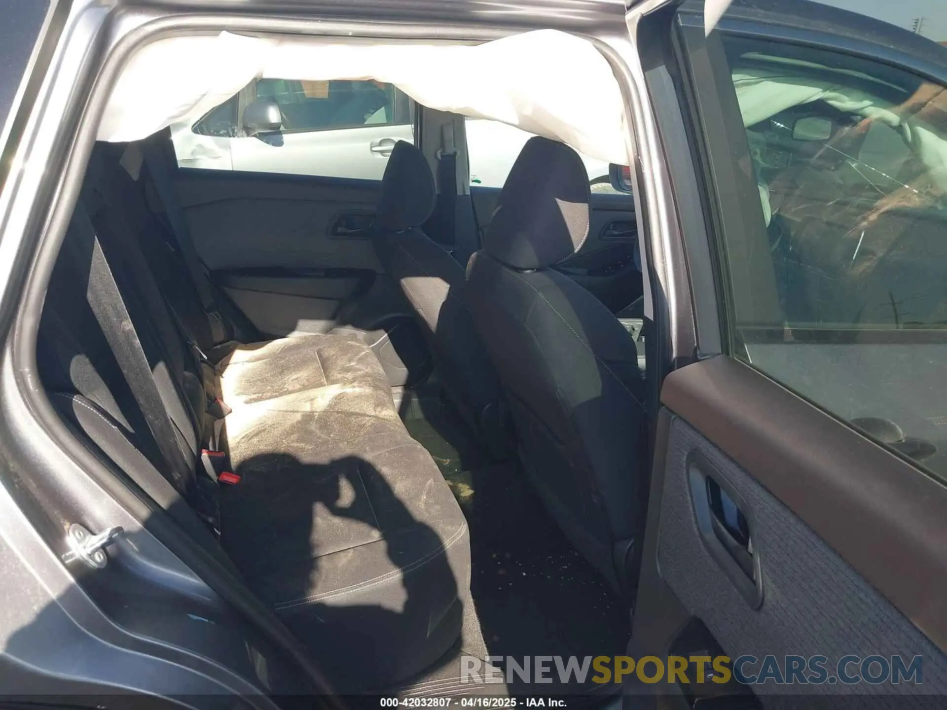 8 Photograph of a damaged car 5N1BT3AA2PC763702 NISSAN ROGUE 2023