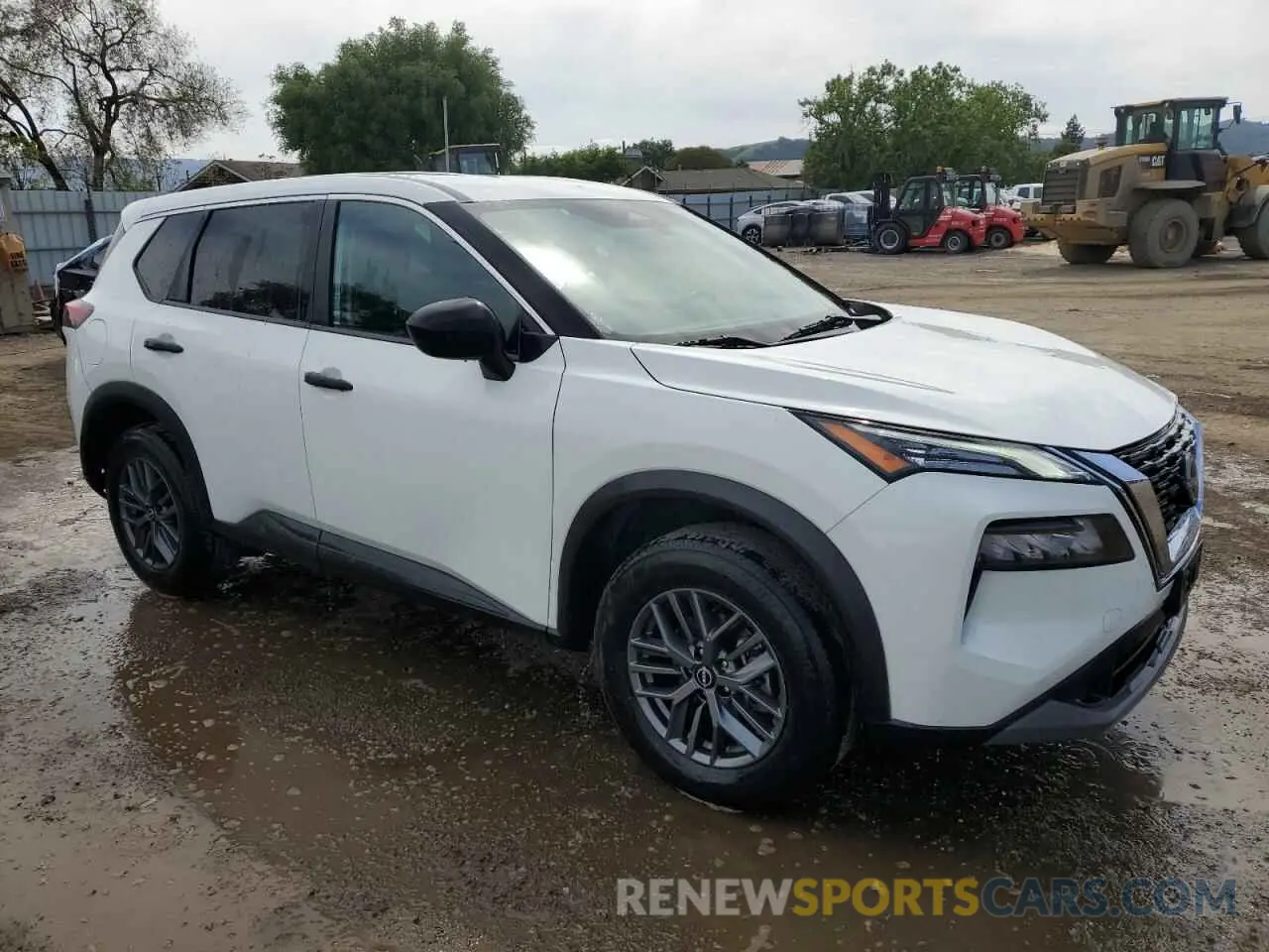 4 Photograph of a damaged car 5N1BT3AA2PC792682 NISSAN ROGUE 2023