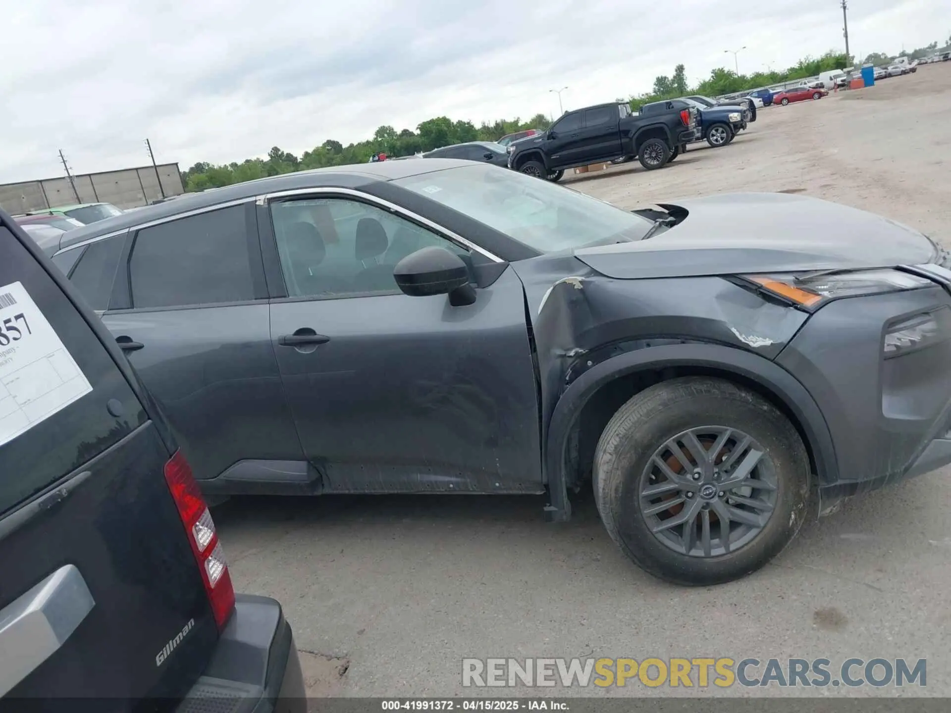 13 Photograph of a damaged car 5N1BT3AA2PC838561 NISSAN ROGUE 2023