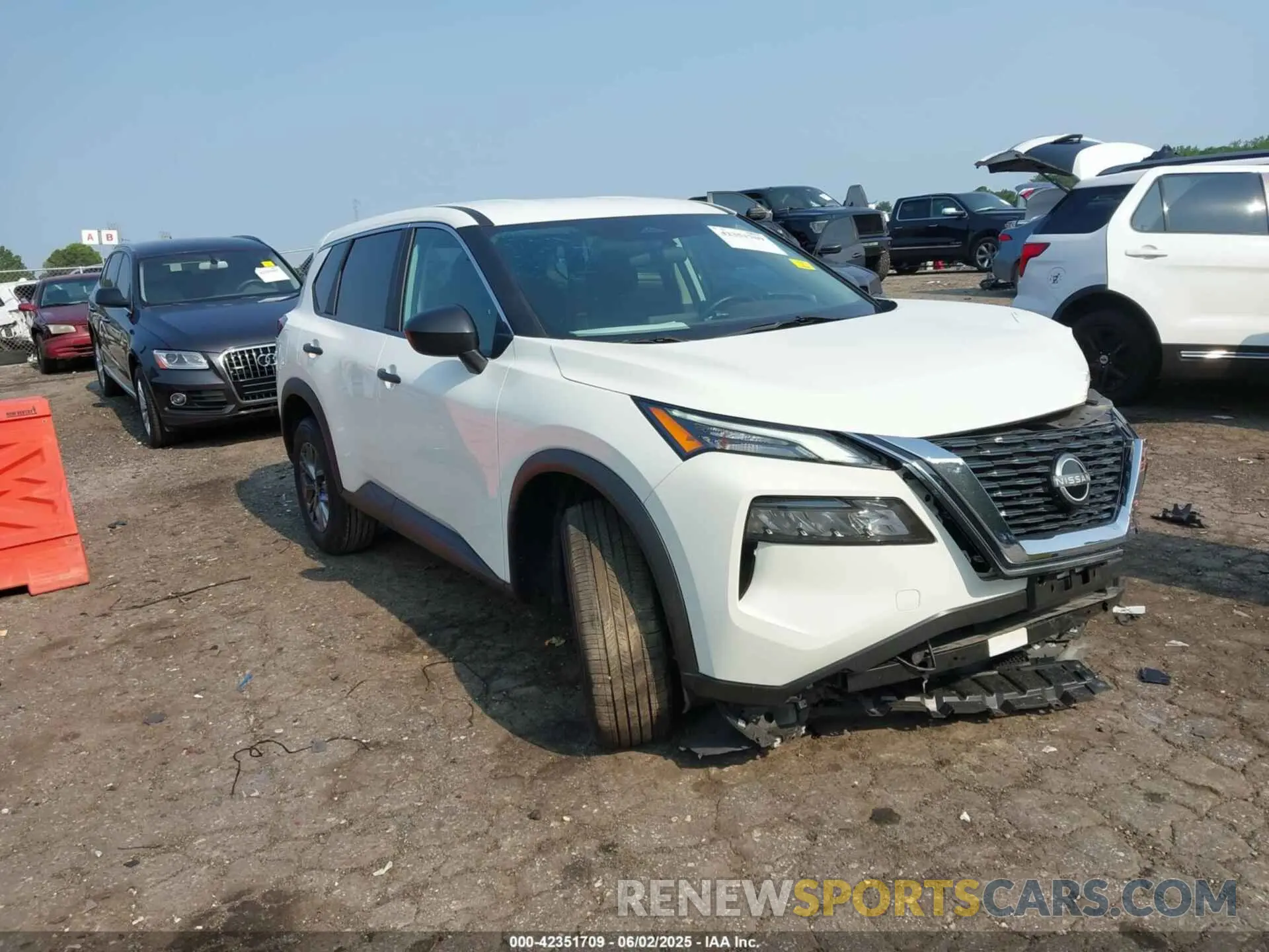 1 Photograph of a damaged car 5N1BT3AA2PC944752 NISSAN ROGUE 2023