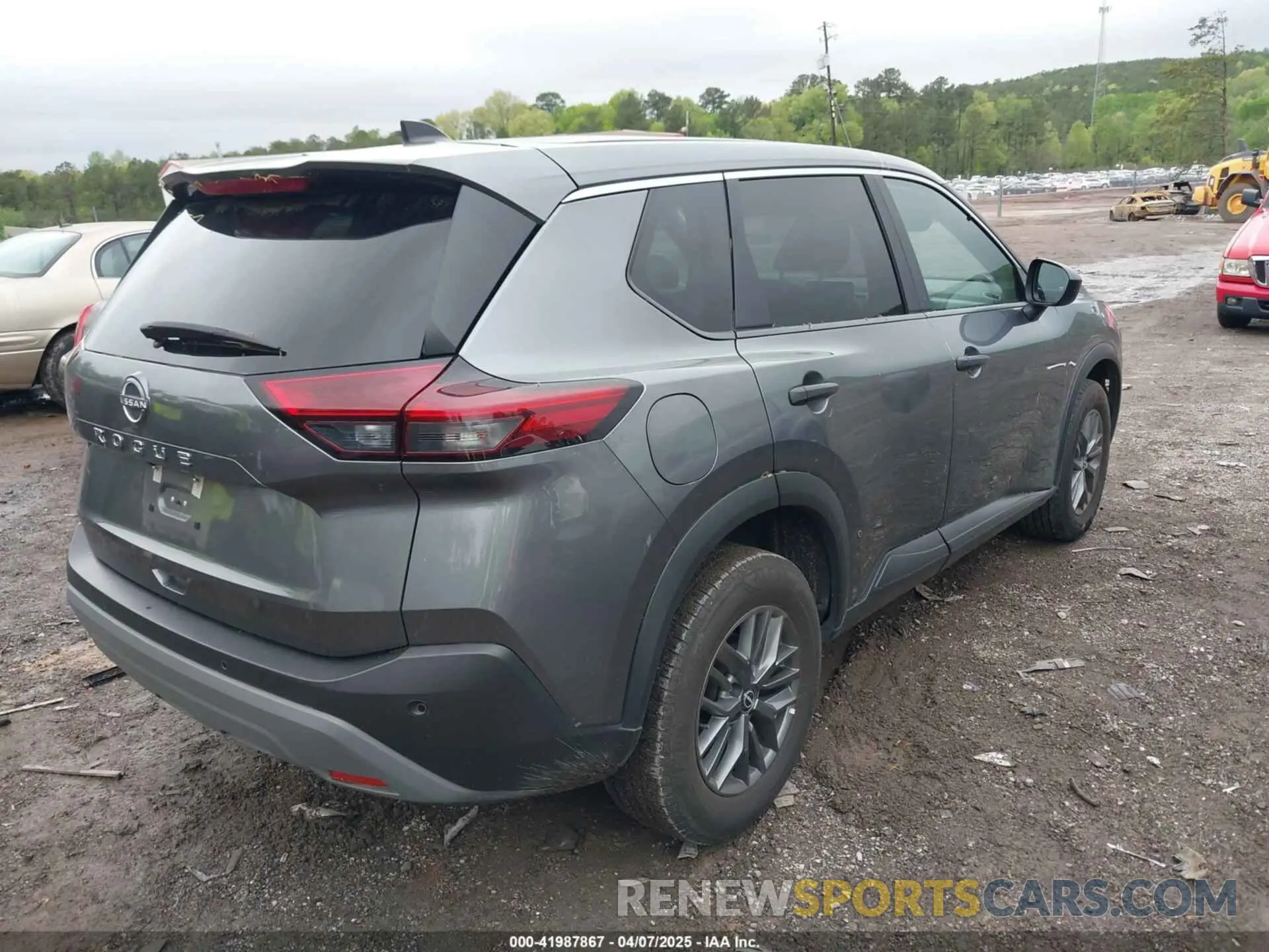 4 Photograph of a damaged car 5N1BT3AA3PC823714 NISSAN ROGUE 2023
