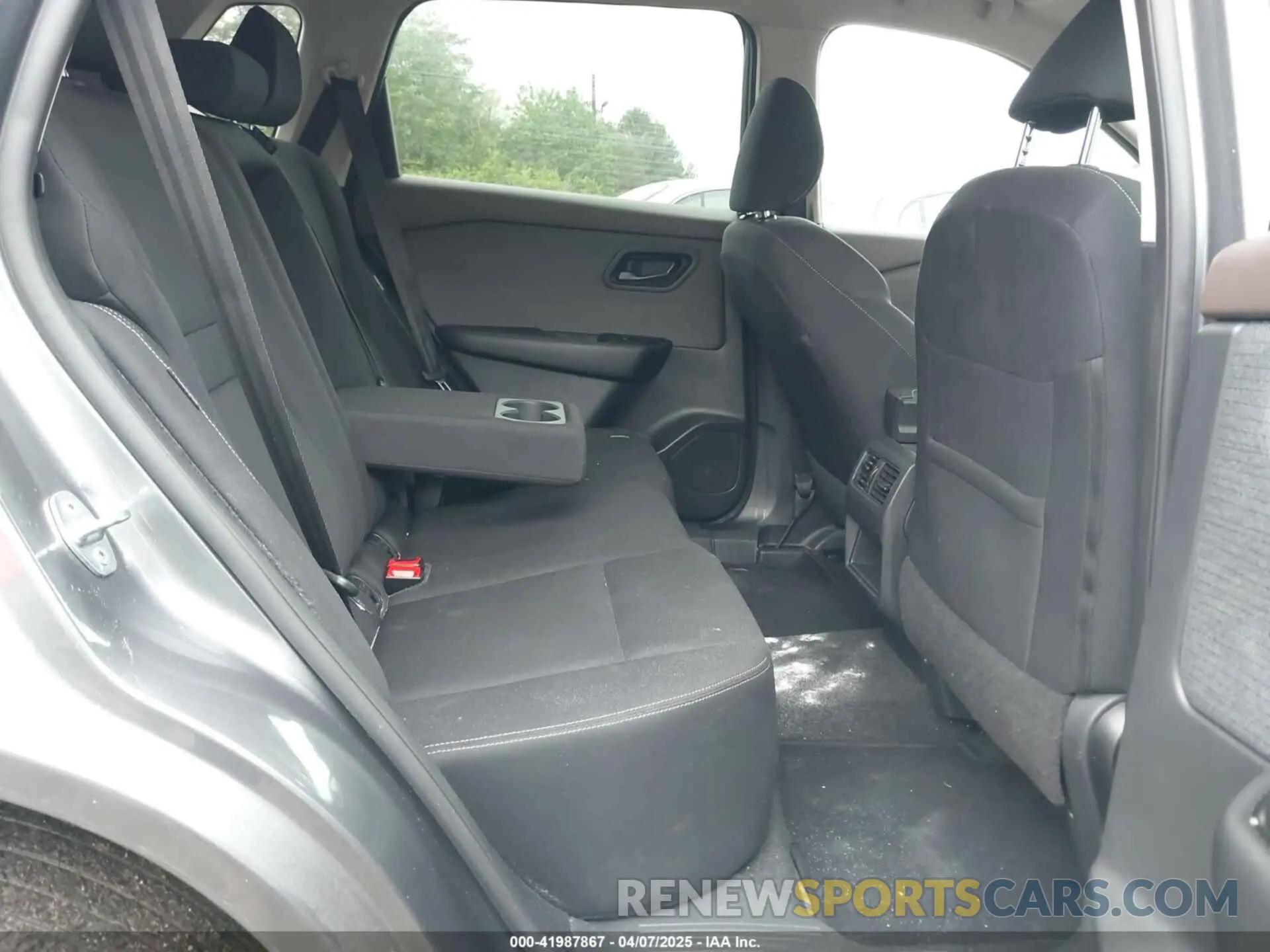 8 Photograph of a damaged car 5N1BT3AA3PC823714 NISSAN ROGUE 2023
