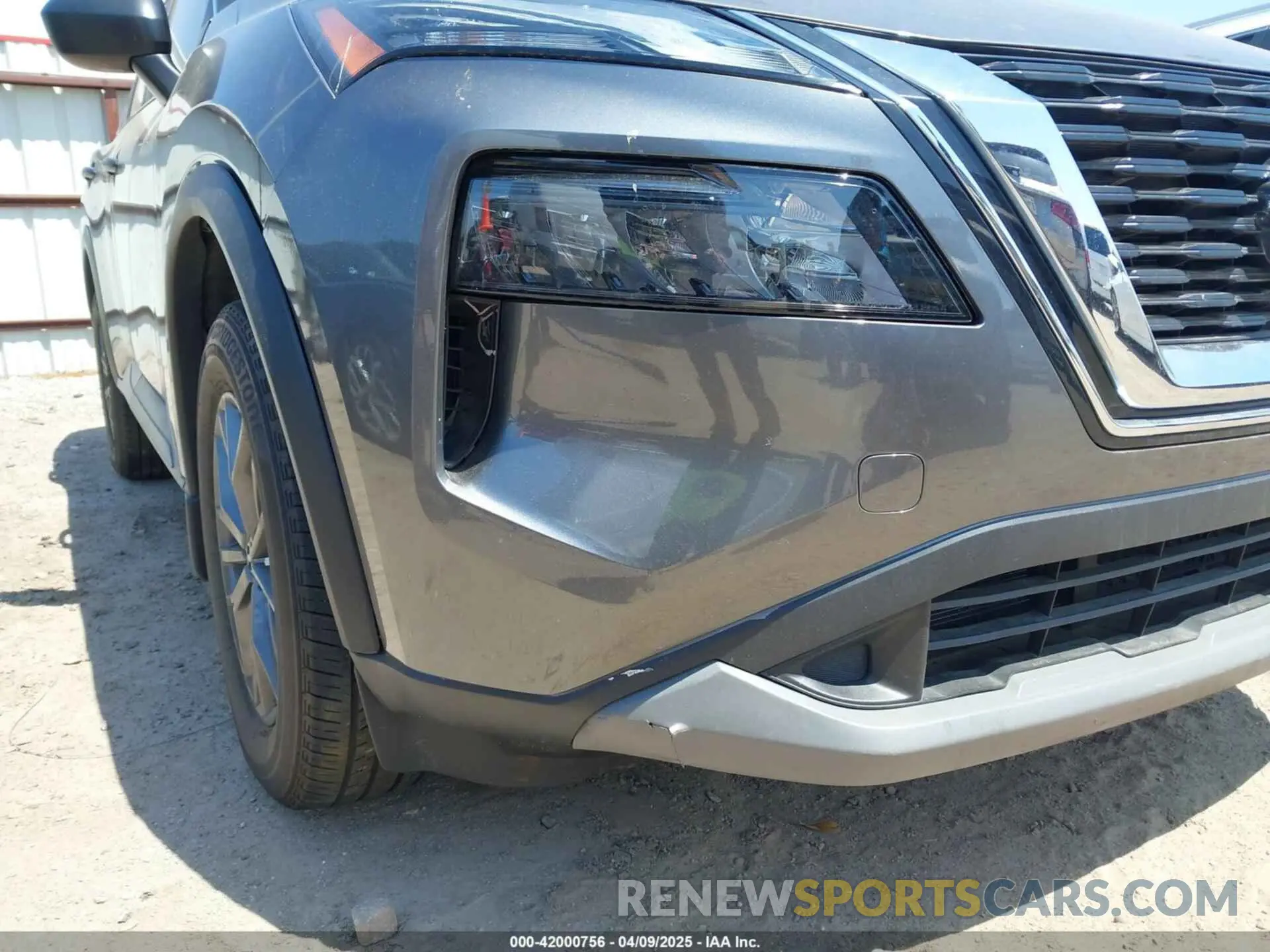 17 Photograph of a damaged car 5N1BT3AA5PC749860 NISSAN ROGUE 2023