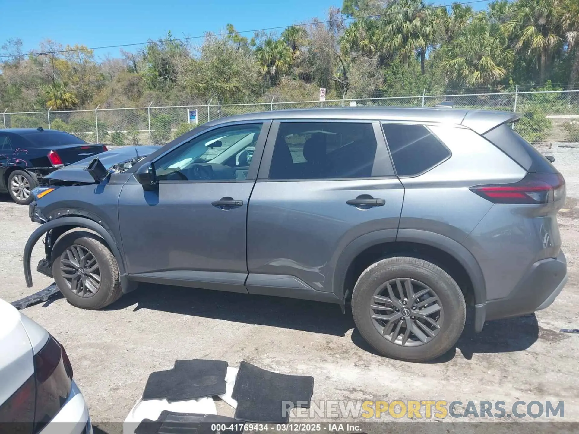 13 Photograph of a damaged car 5N1BT3AA5PC835072 NISSAN ROGUE 2023