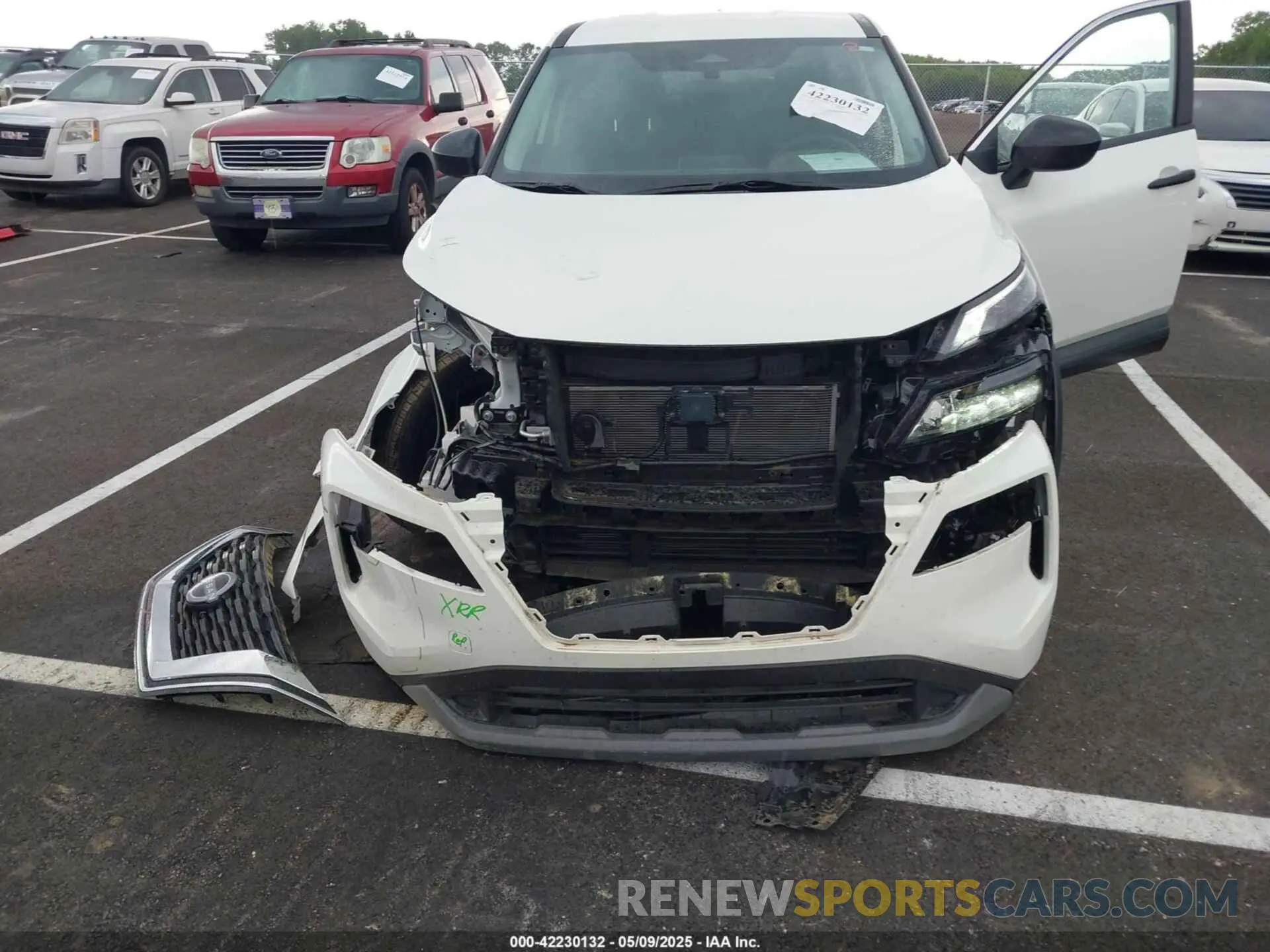 6 Photograph of a damaged car 5N1BT3AA5PC884529 NISSAN ROGUE 2023