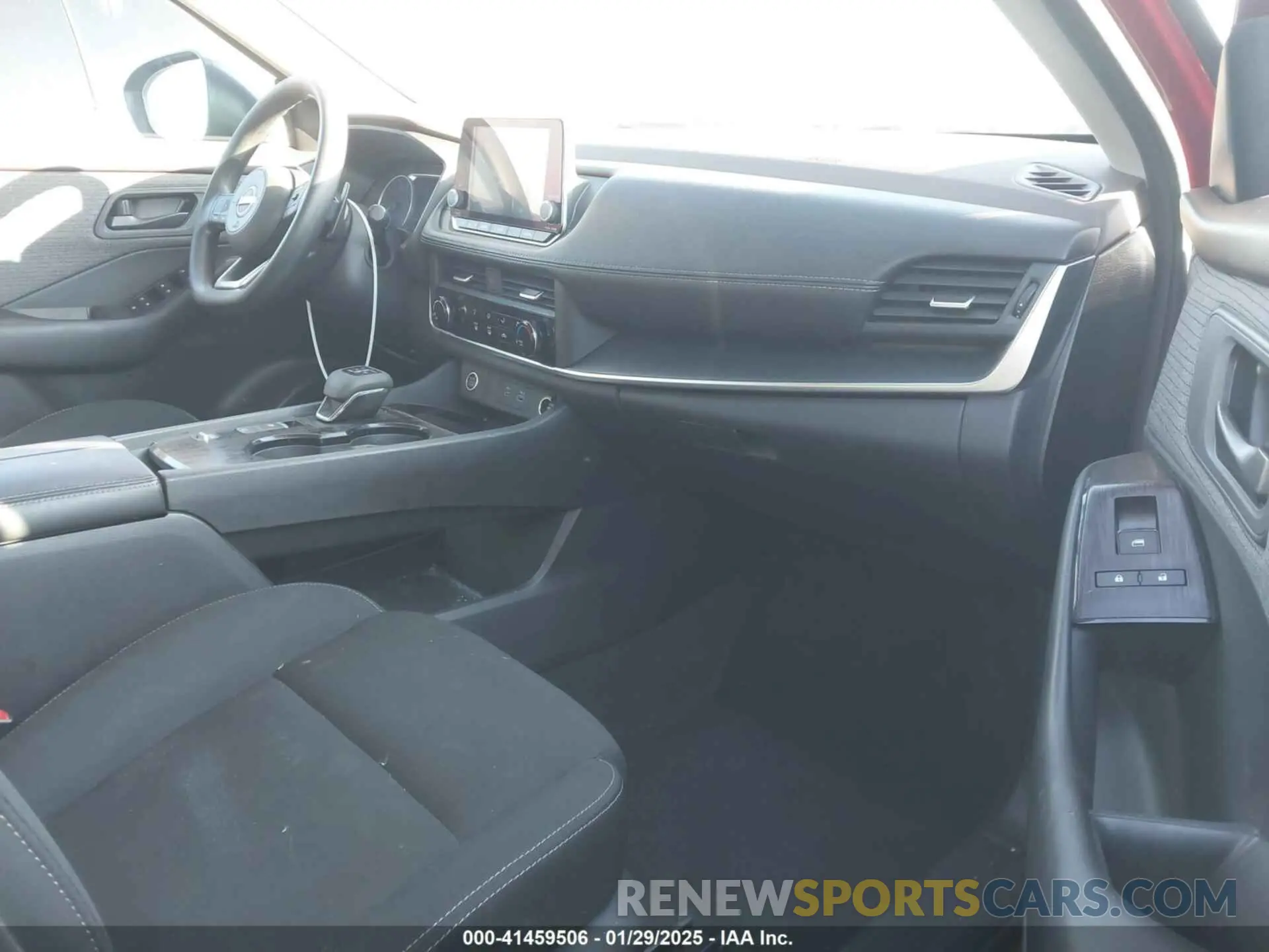 5 Photograph of a damaged car 5N1BT3AA6PC781815 NISSAN ROGUE 2023