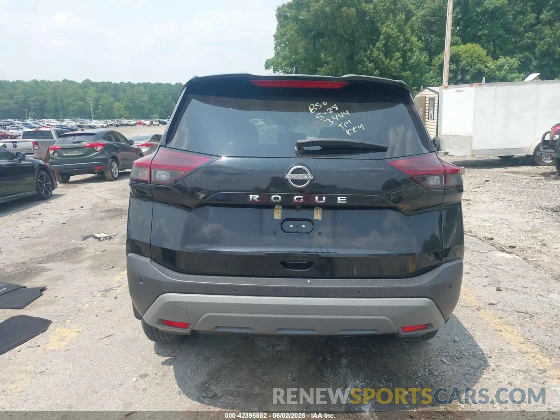 16 Photograph of a damaged car 5N1BT3AA6PC903444 NISSAN ROGUE 2023
