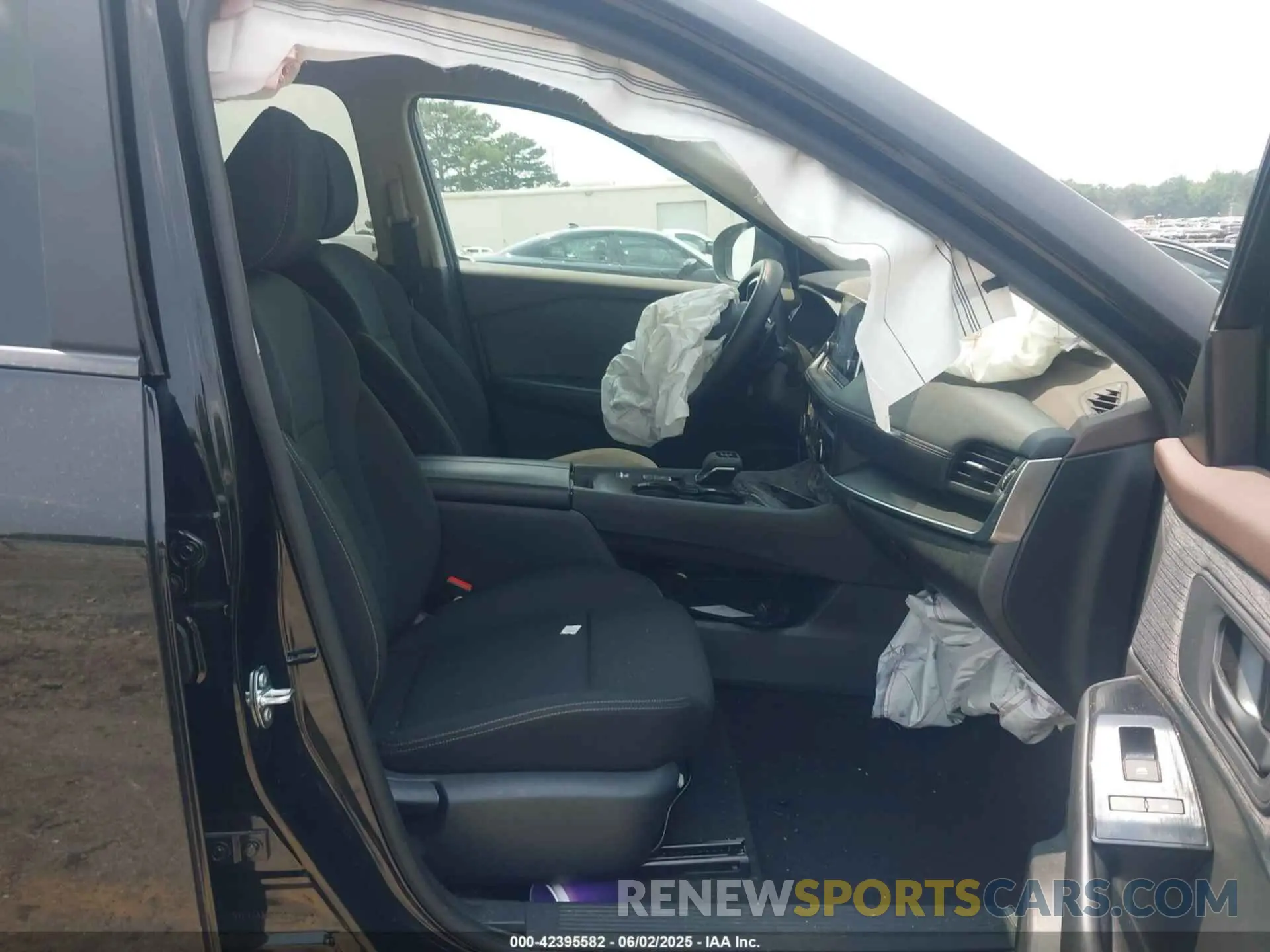 5 Photograph of a damaged car 5N1BT3AA6PC903444 NISSAN ROGUE 2023