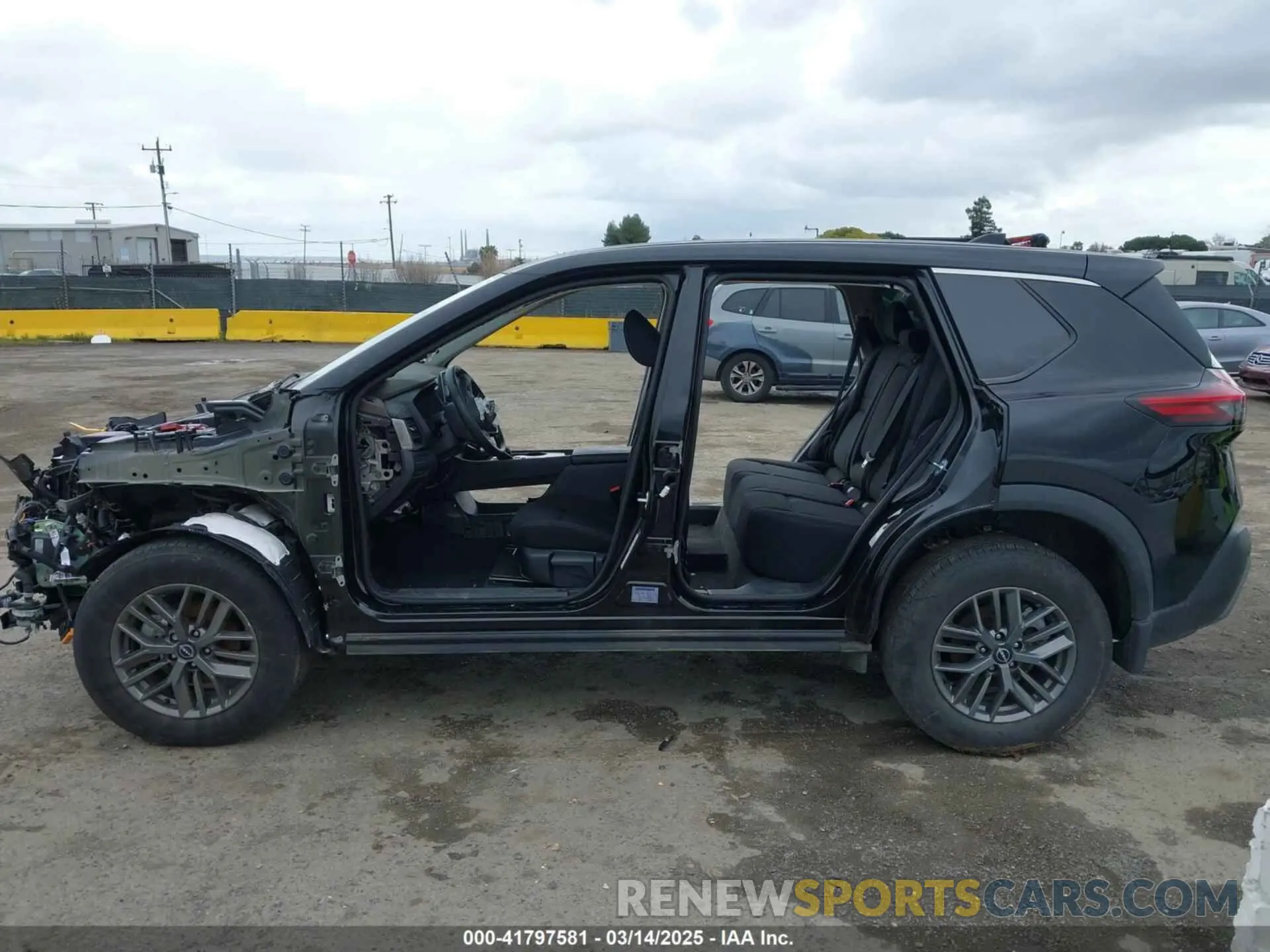 13 Photograph of a damaged car 5N1BT3AA6PC914864 NISSAN ROGUE 2023