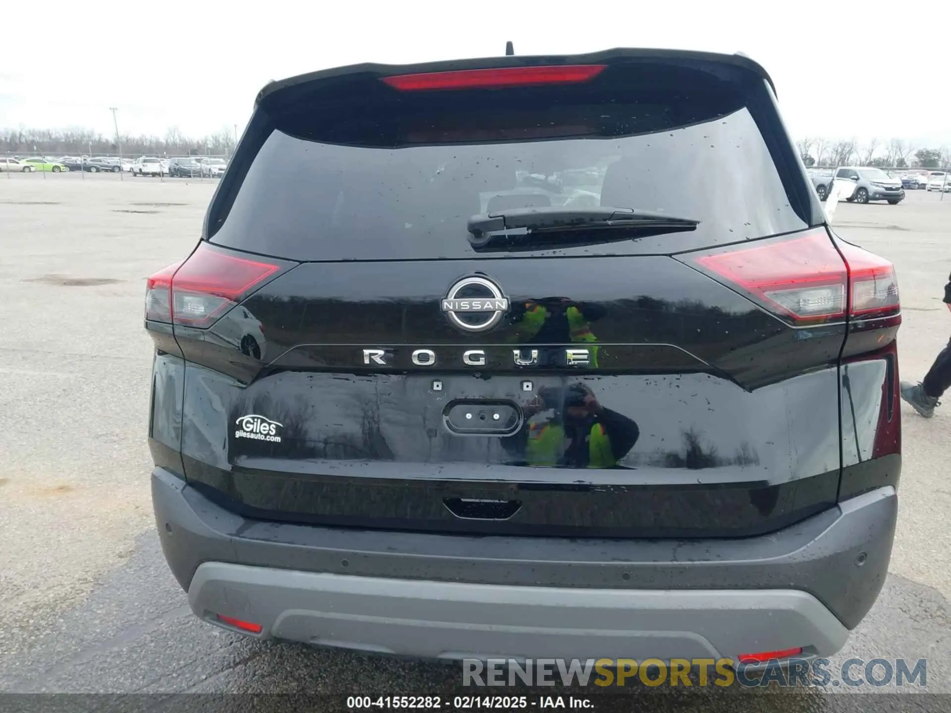 8 Photograph of a damaged car 5N1BT3AA7PC765364 NISSAN ROGUE 2023