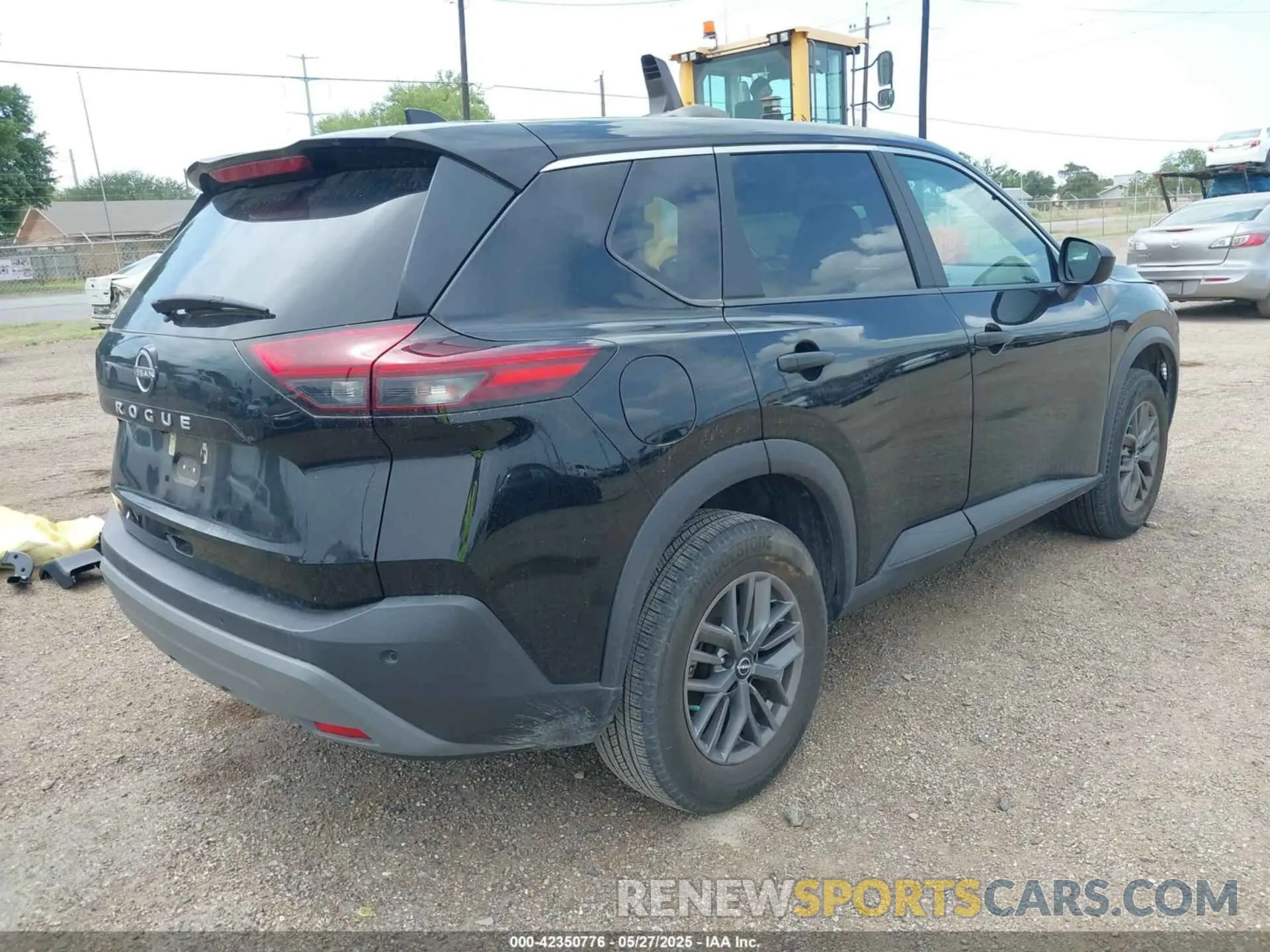 4 Photograph of a damaged car 5N1BT3AA8PC878191 NISSAN ROGUE 2023