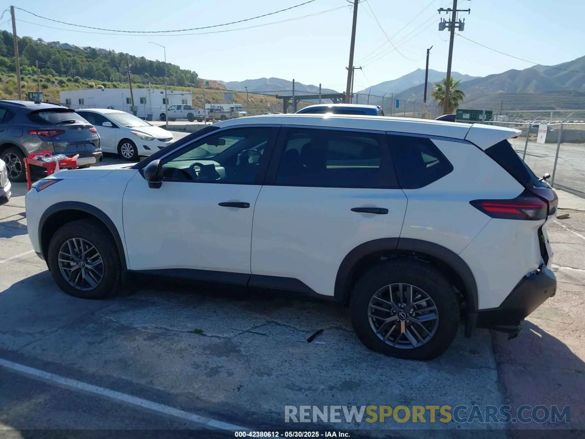 14 Photograph of a damaged car 5N1BT3AA8PC930807 NISSAN ROGUE 2023