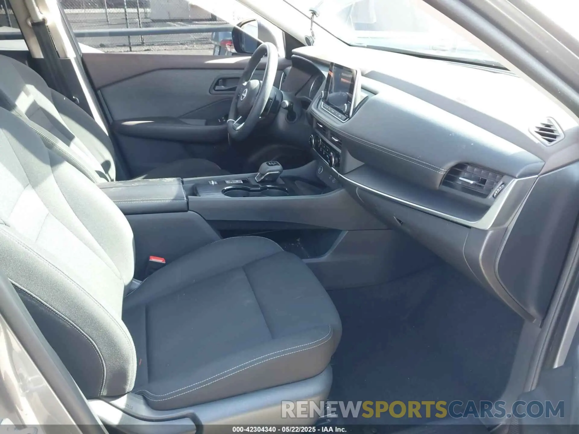 5 Photograph of a damaged car 5N1BT3AAXPC839926 NISSAN ROGUE 2023