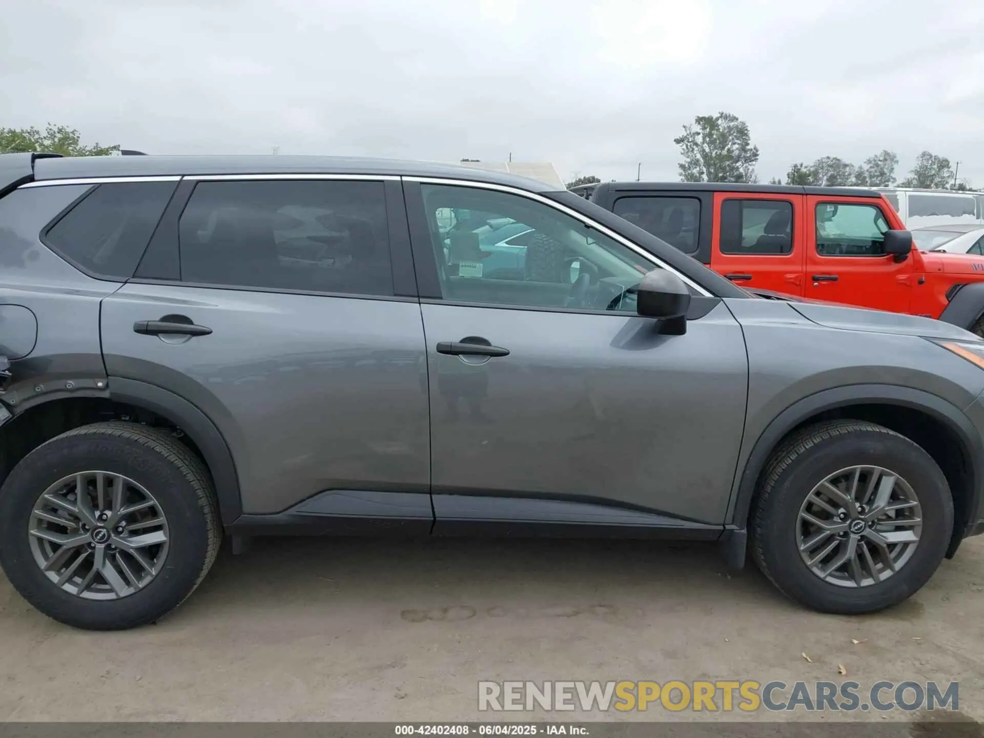 13 Photograph of a damaged car 5N1BT3AAXPC914706 NISSAN ROGUE 2023