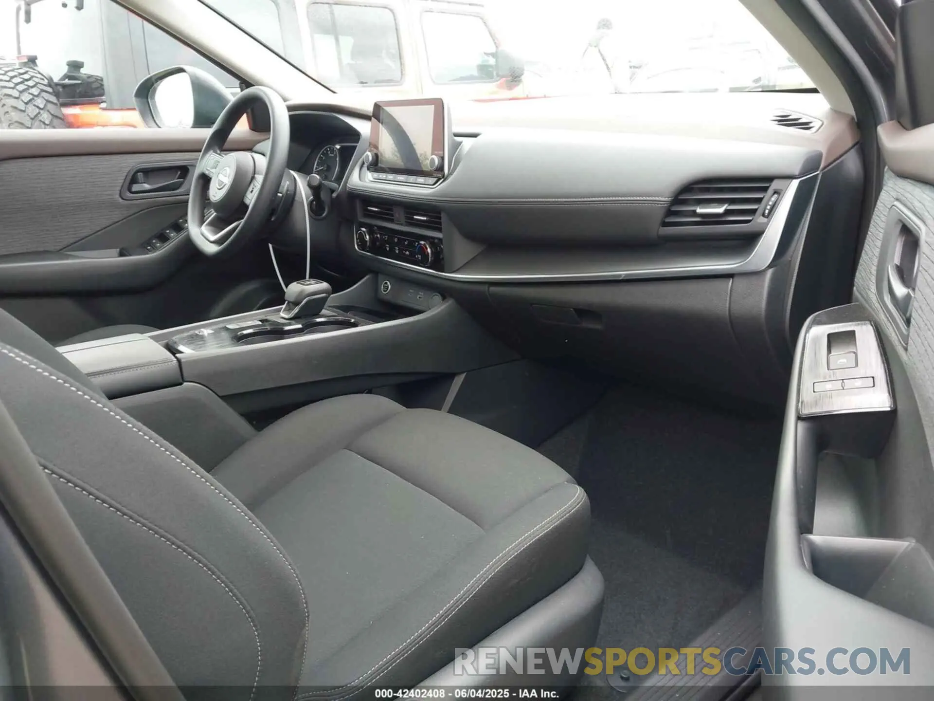 5 Photograph of a damaged car 5N1BT3AAXPC914706 NISSAN ROGUE 2023