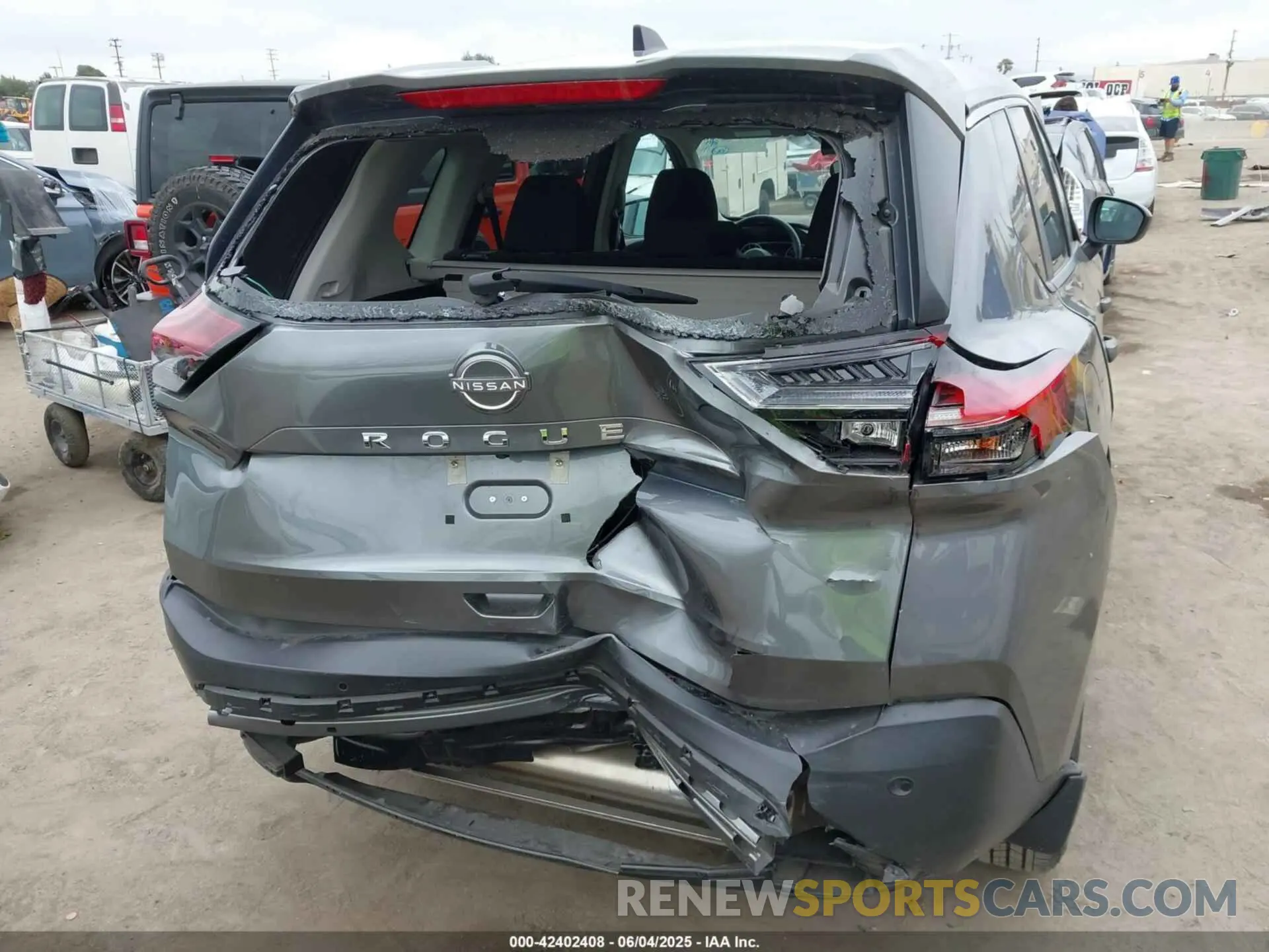 6 Photograph of a damaged car 5N1BT3AAXPC914706 NISSAN ROGUE 2023